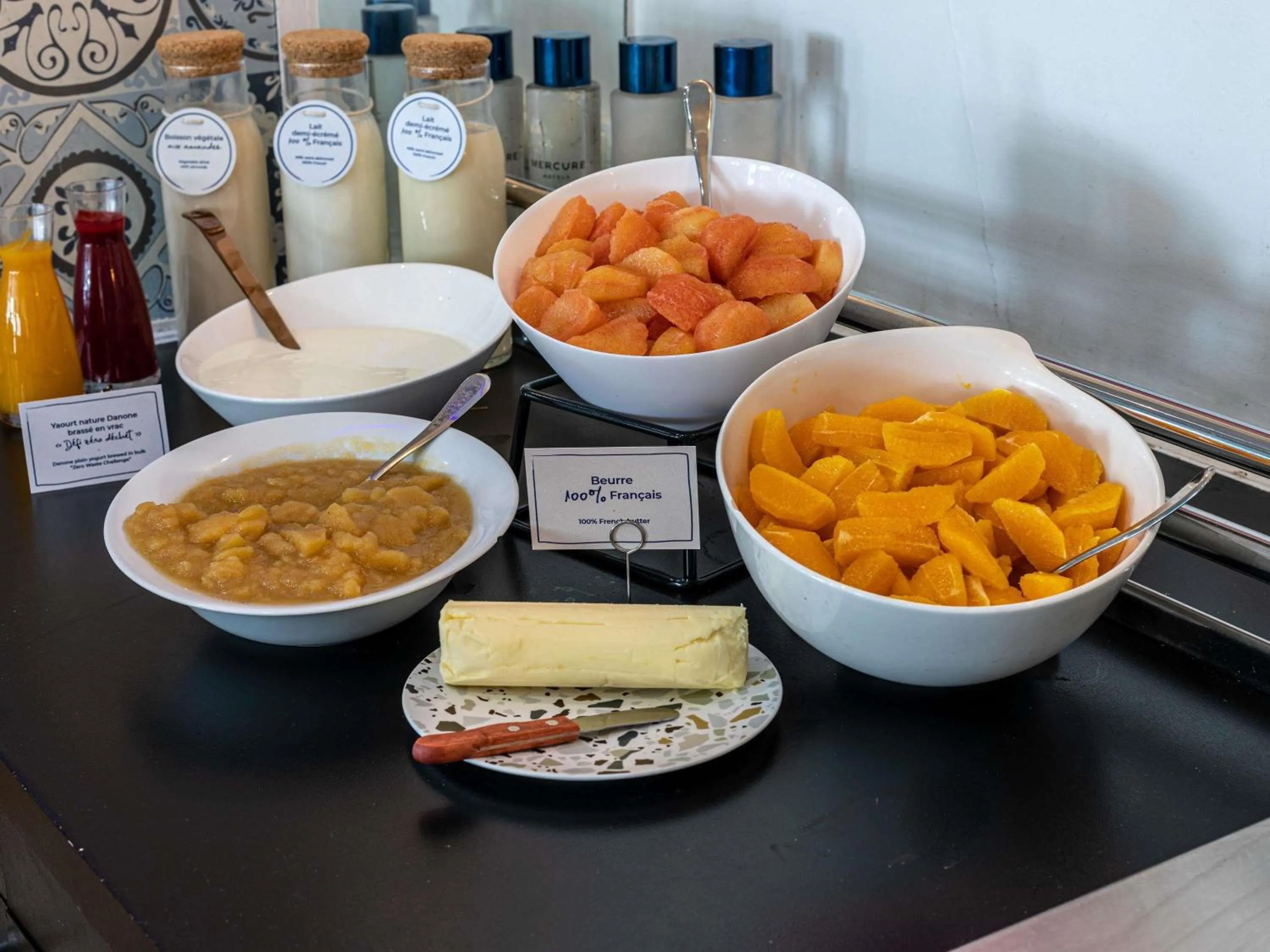 Breakfast in Mercure Paris Pigalle Sacre Coeur