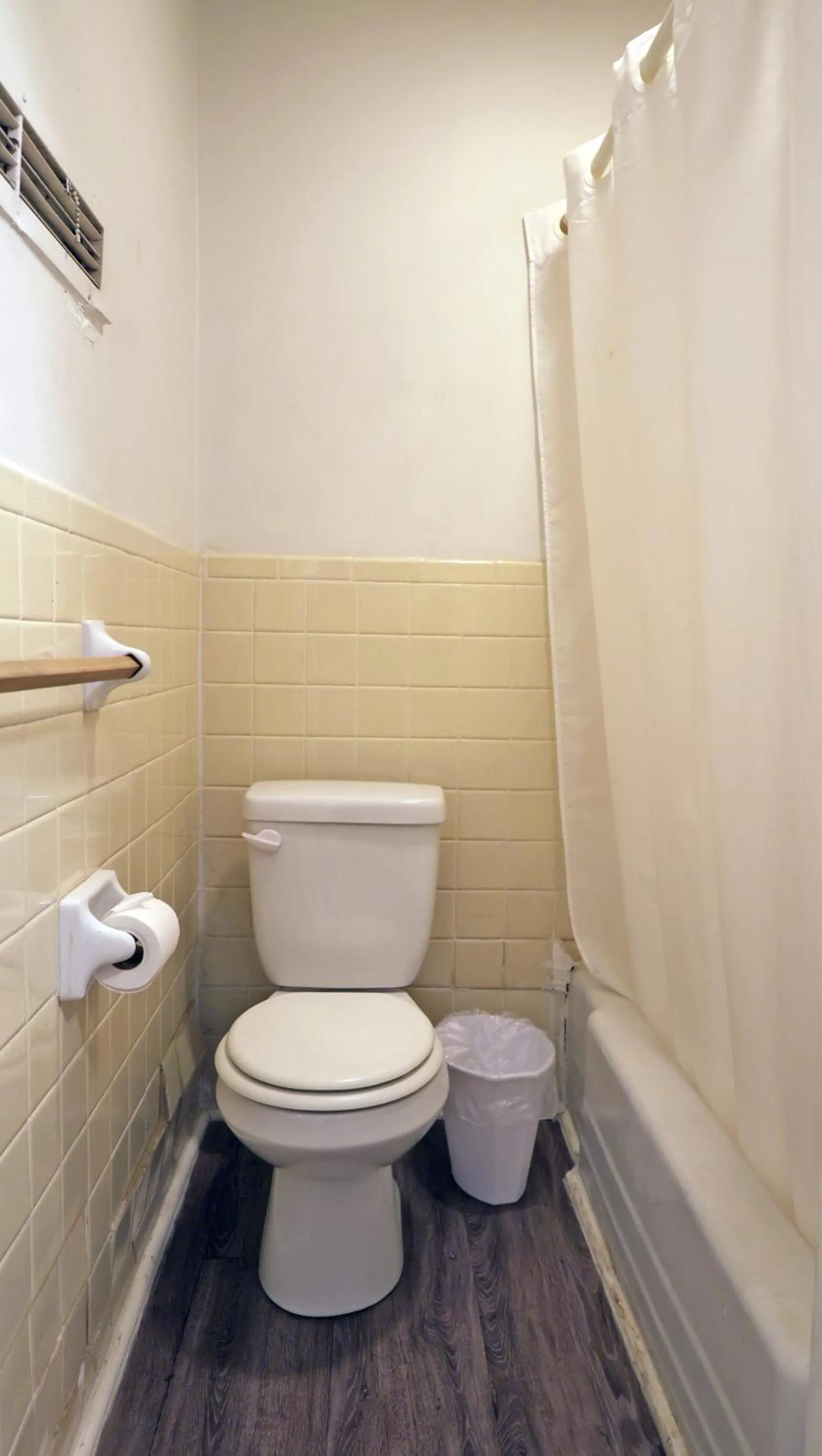 Sawmill Lodges Motel