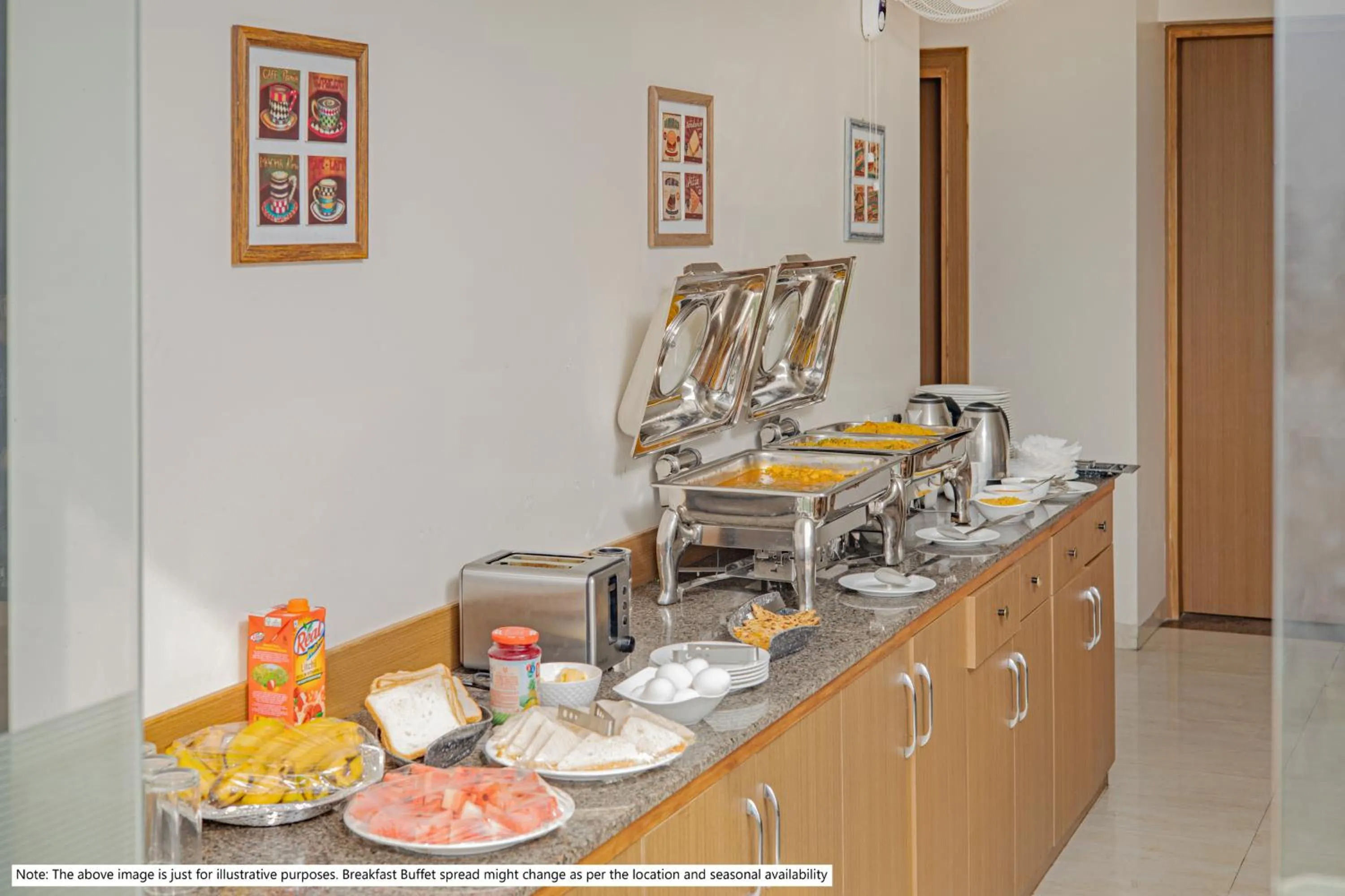 Buffet breakfast in Treebo Premium Relax Inn Patel Nagar