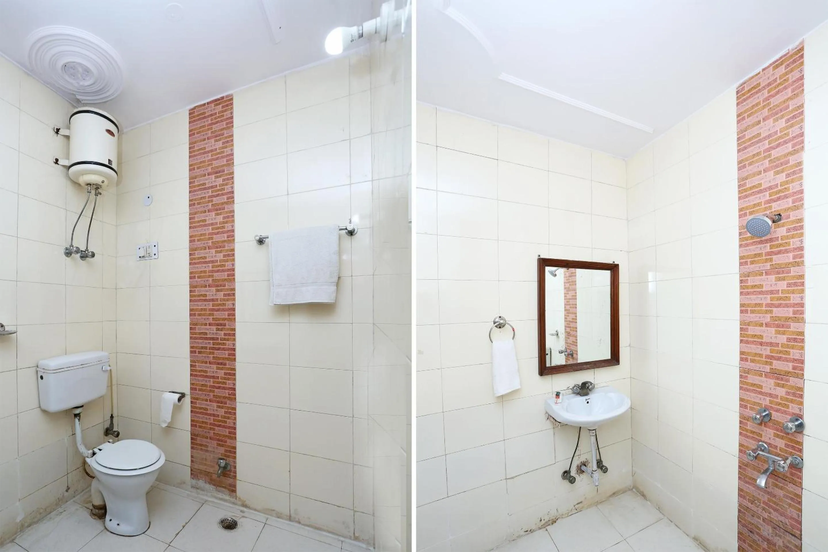 Bathroom in Super Hotel O Kalkaji Residency Bnb Near Lotus Temple
