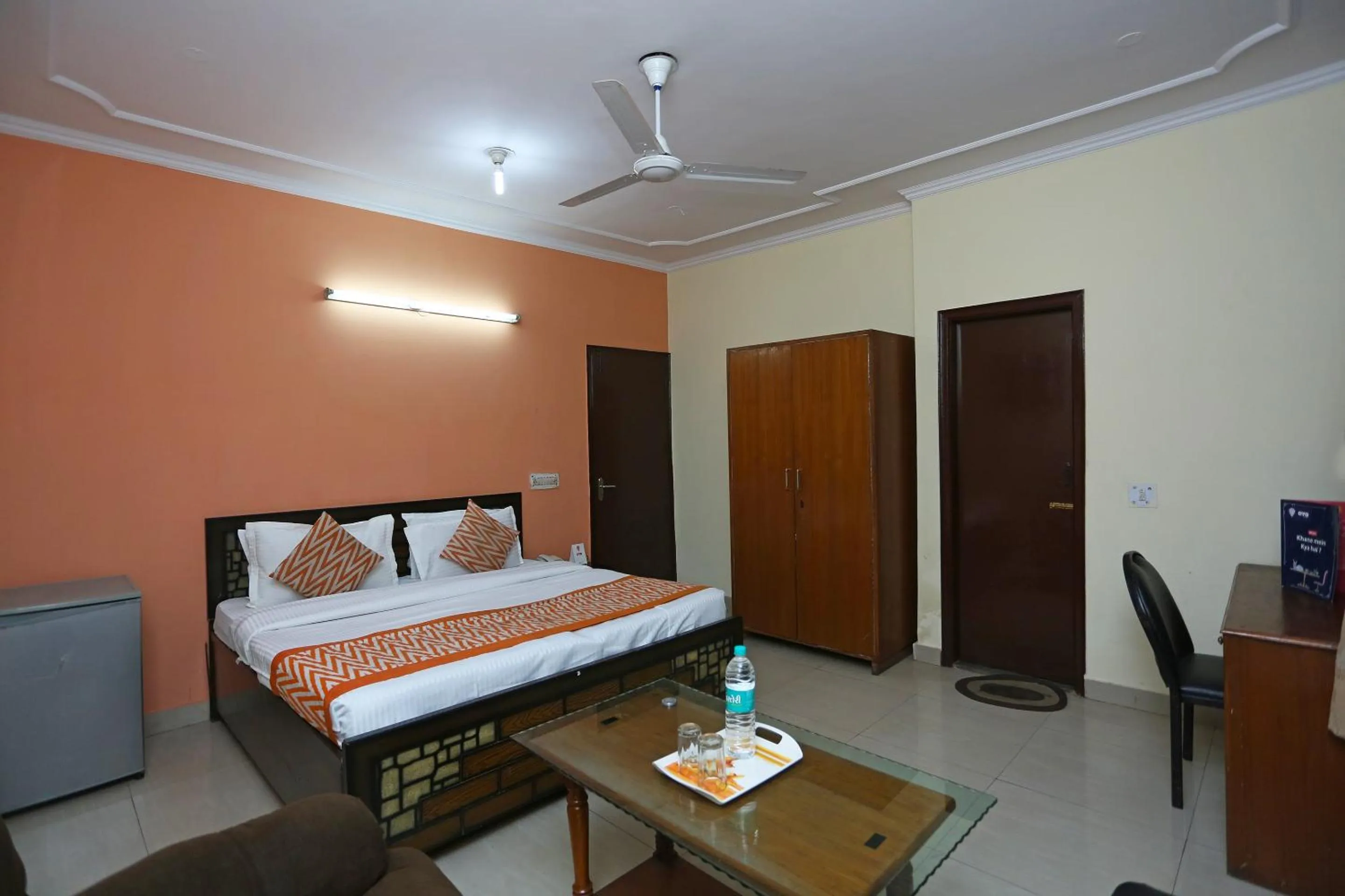 Bedroom, Bed in Super Hotel O Kalkaji Residency Bnb Near Lotus Temple