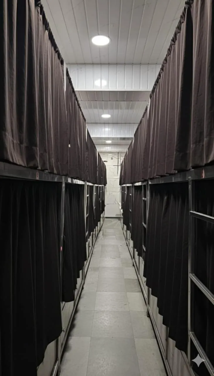 Bed in Aman palace hotel