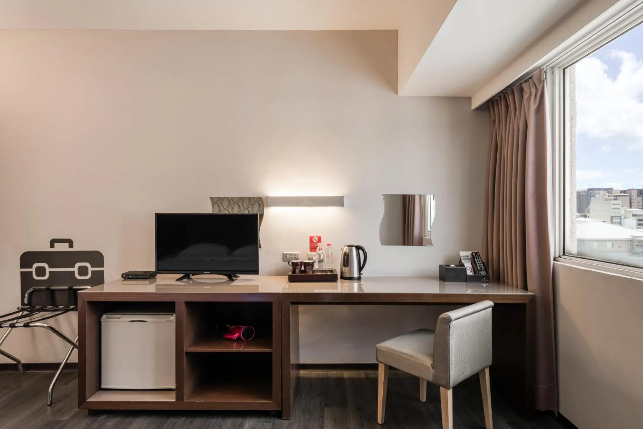 Bedroom in The Riverside Hotel Esthetics