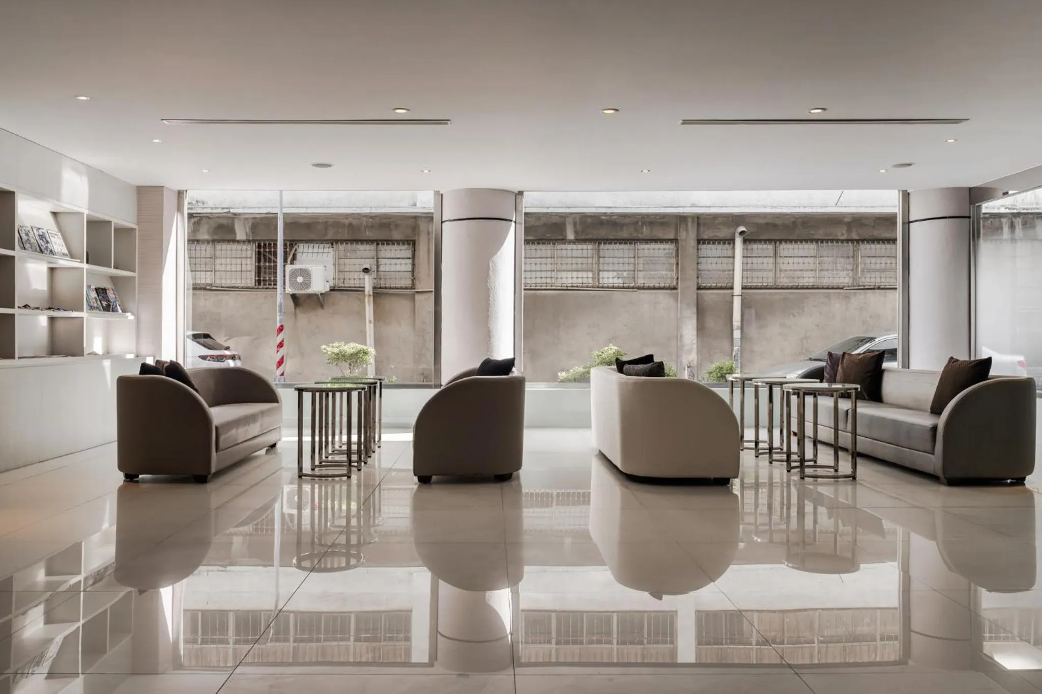 Seating area in The Riverside Hotel Esthetics