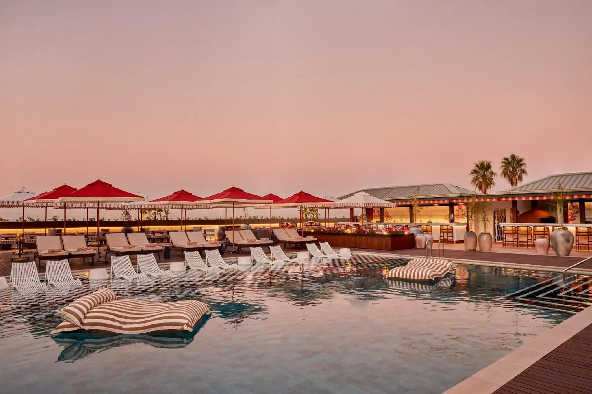 Swimming pool in InterContinental Table Bay Cape Town by IHG