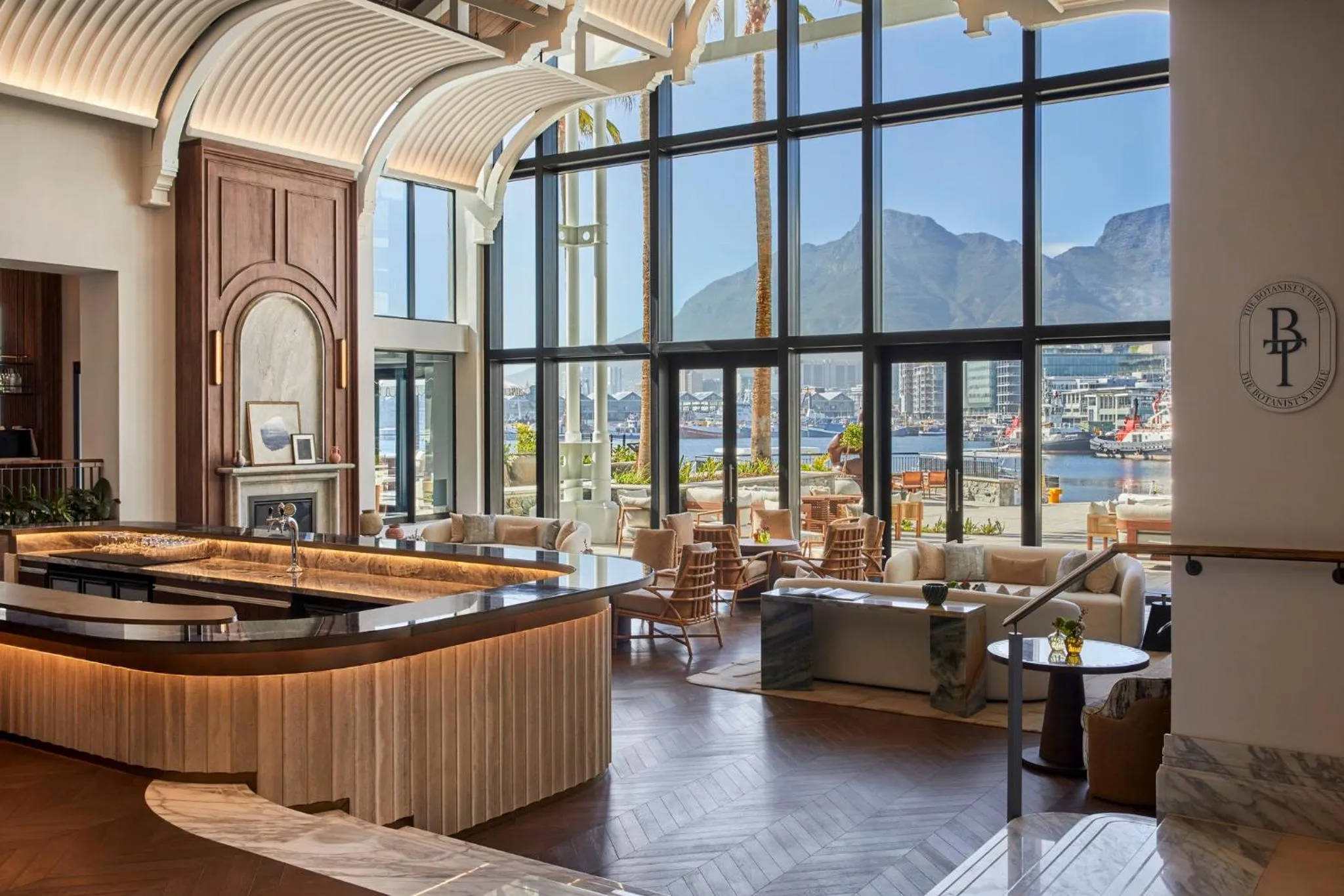 Restaurant/places to eat in InterContinental Table Bay Cape Town by IHG