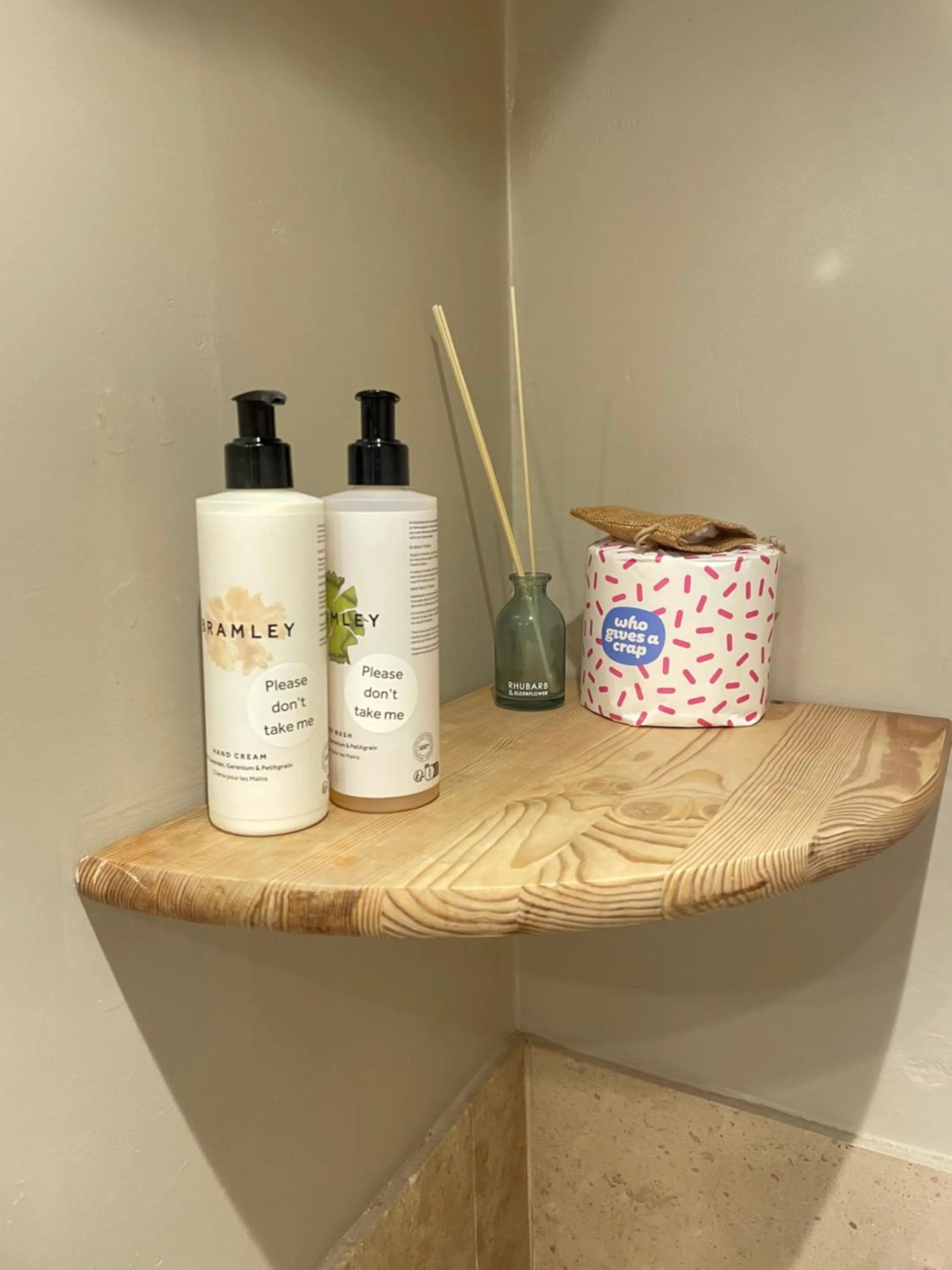 Bathroom in Pear Tree Inn Whitley