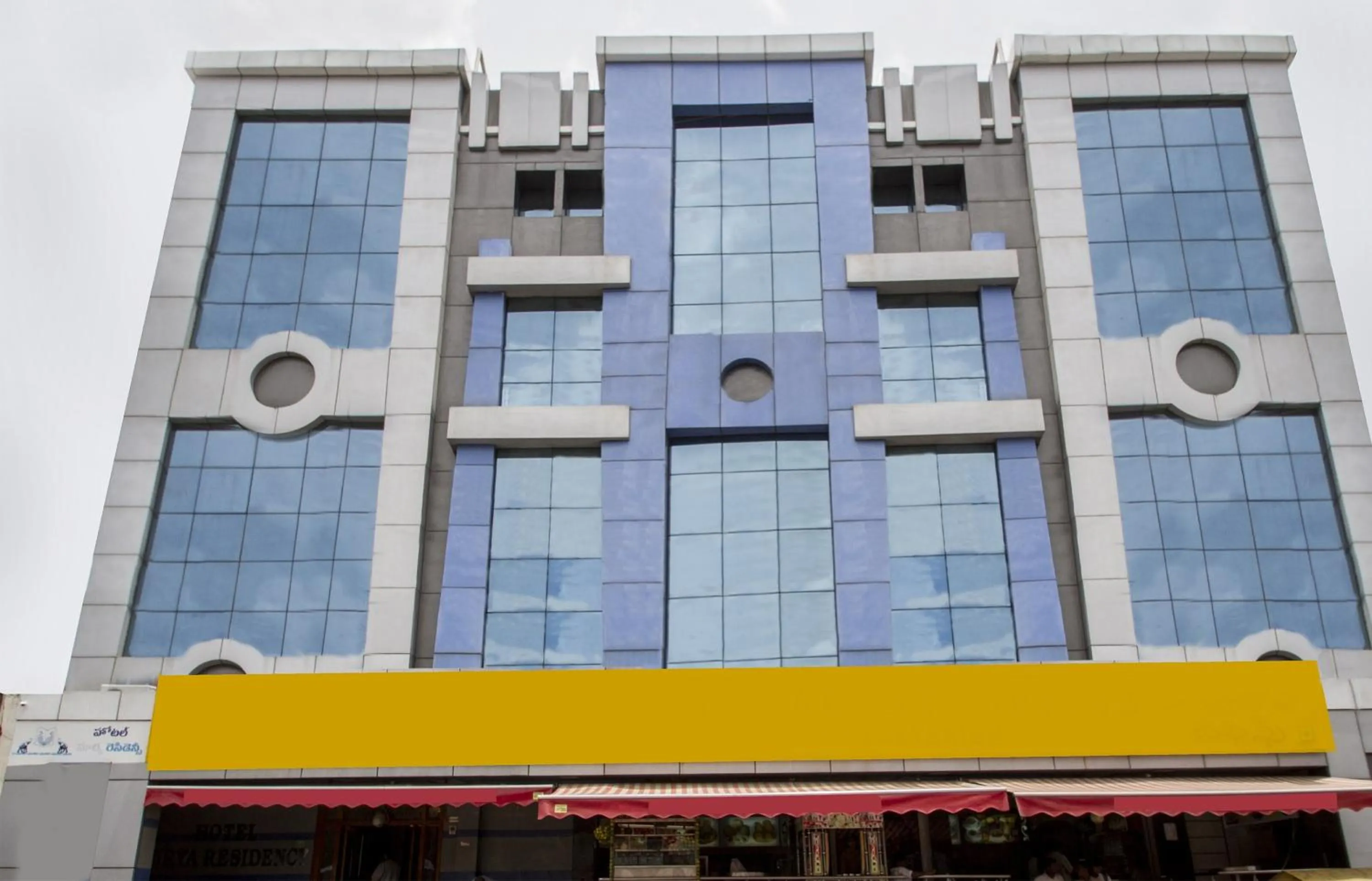 Facade/entrance in Hotel O Surya Residency