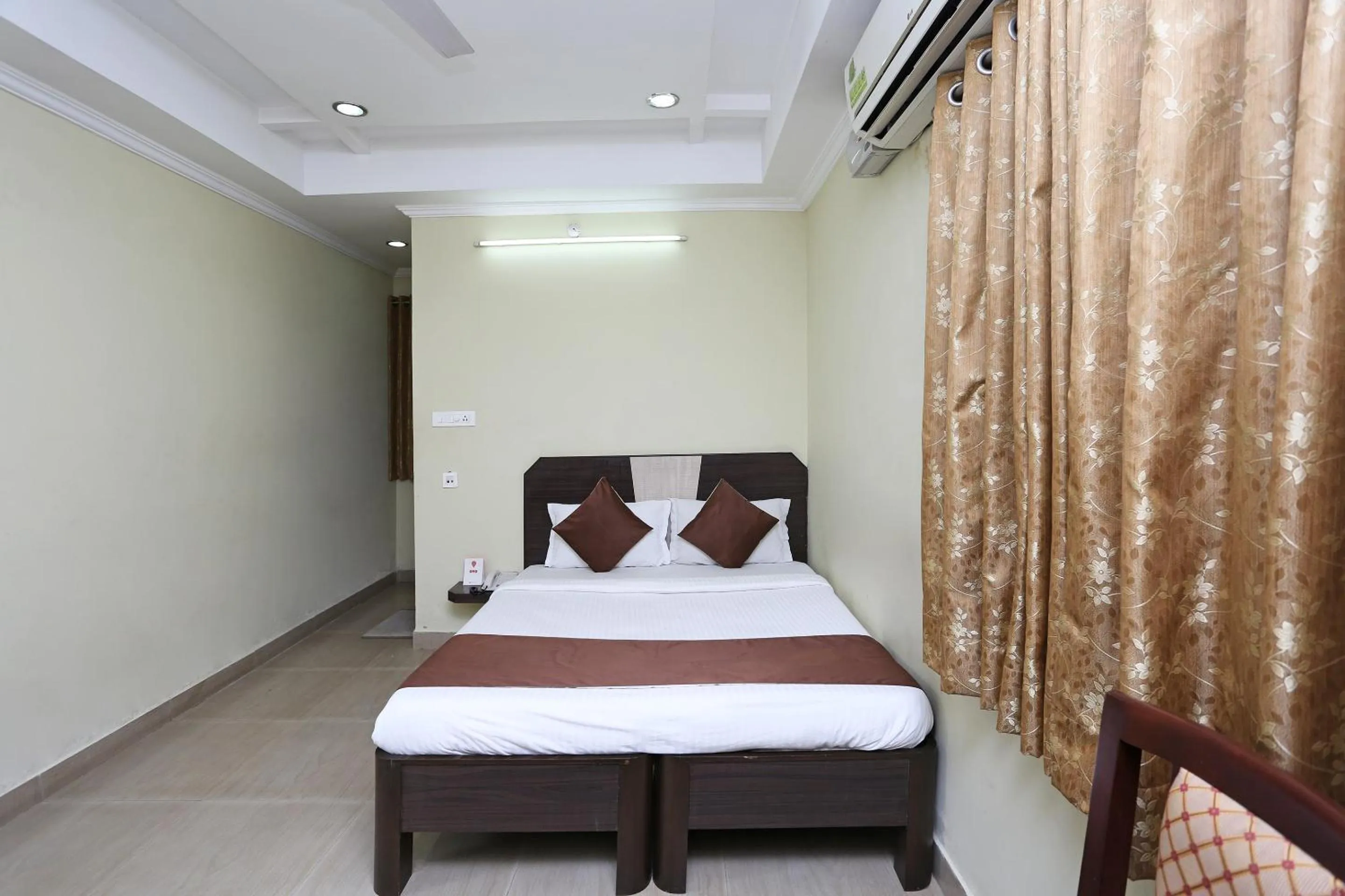 Bedroom, Bed in Hotel O Saraswathi Residency Near SR Nagar Metro Station