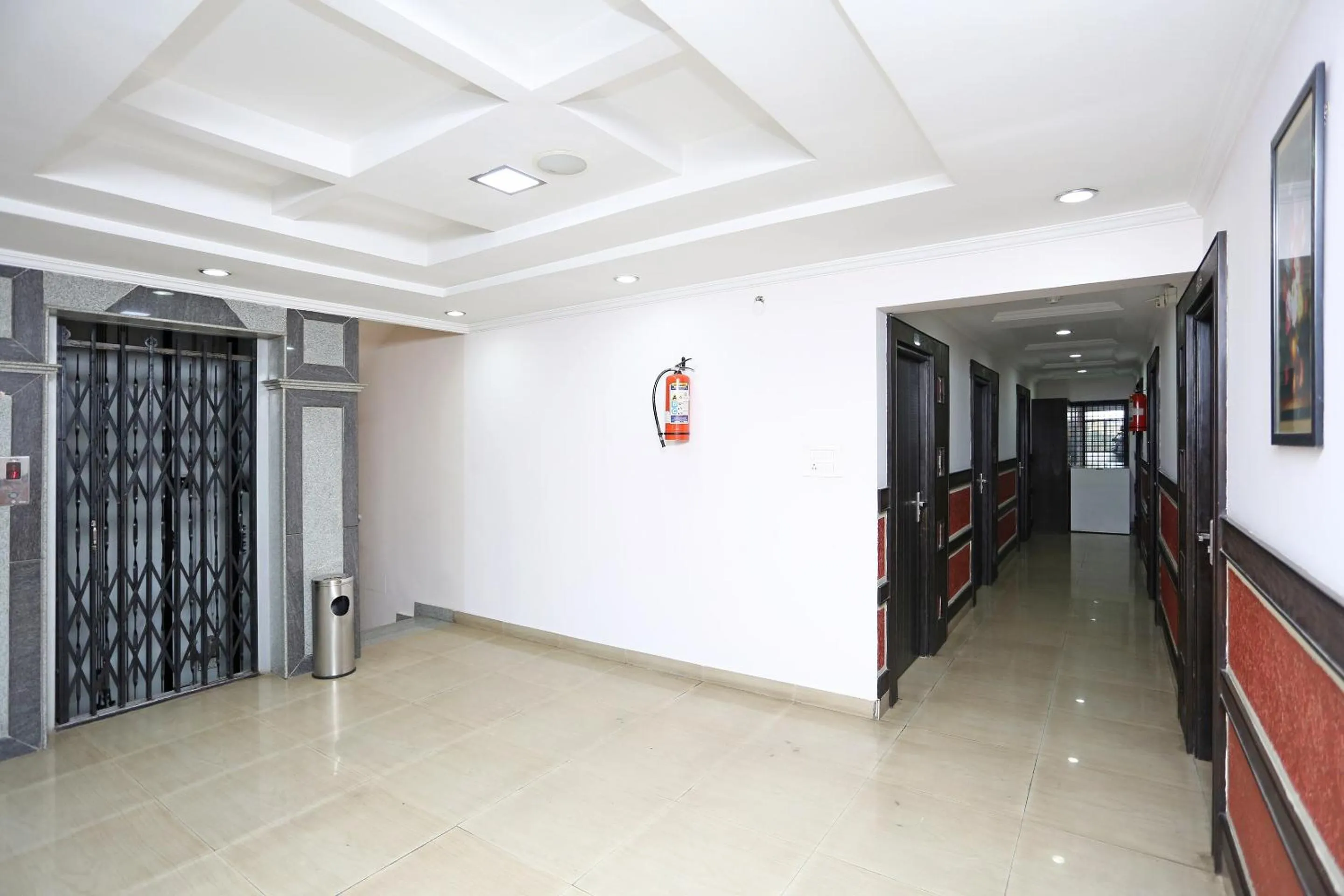 Lobby or reception in Hotel O Saraswathi Residency Near SR Nagar Metro Station