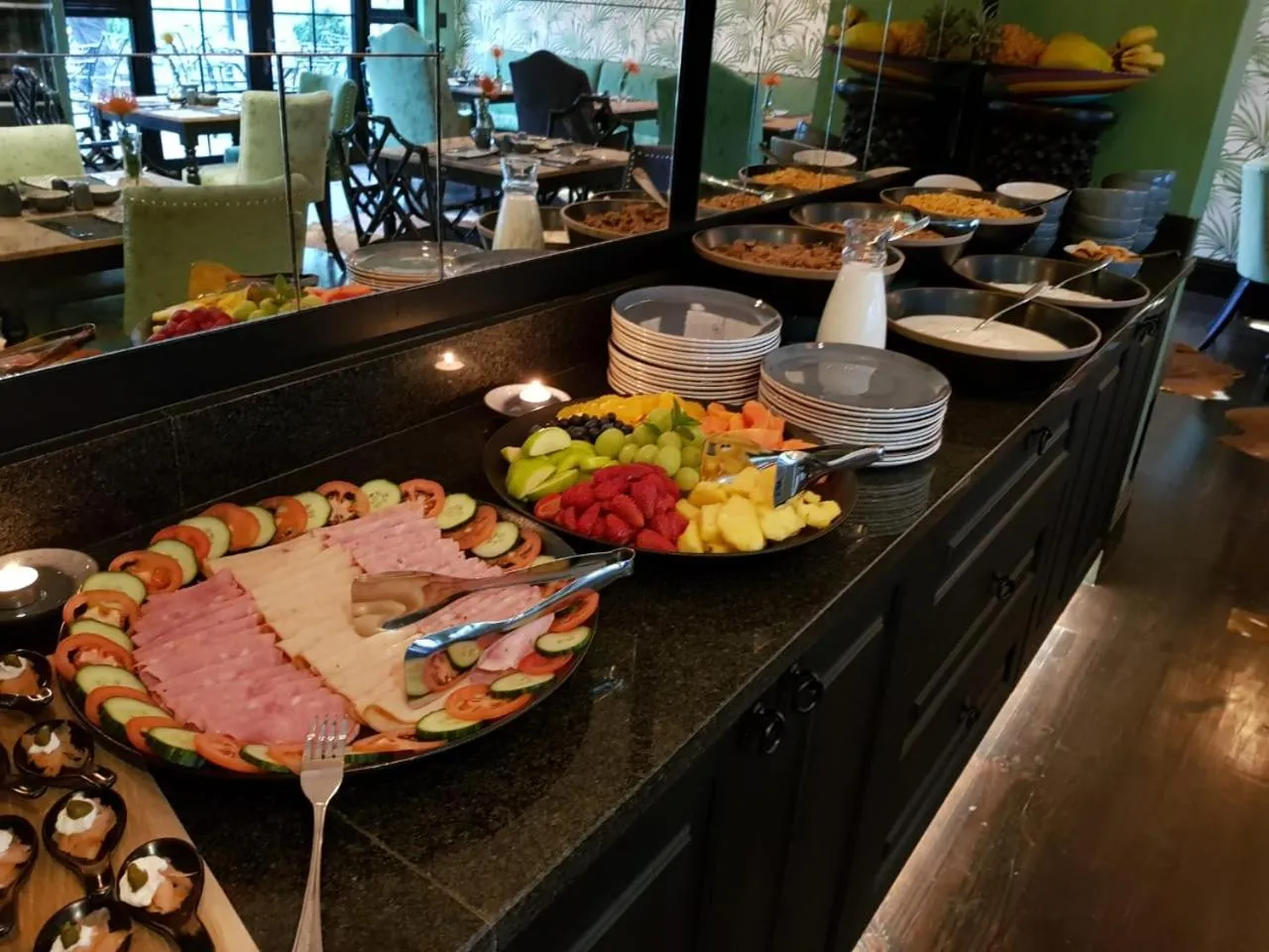 Breakfast in La Fontaine Boutique Hotel by The Oyster Collection