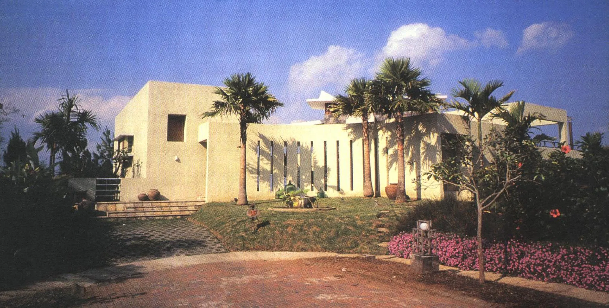Facade/entrance in Villa Della Scala