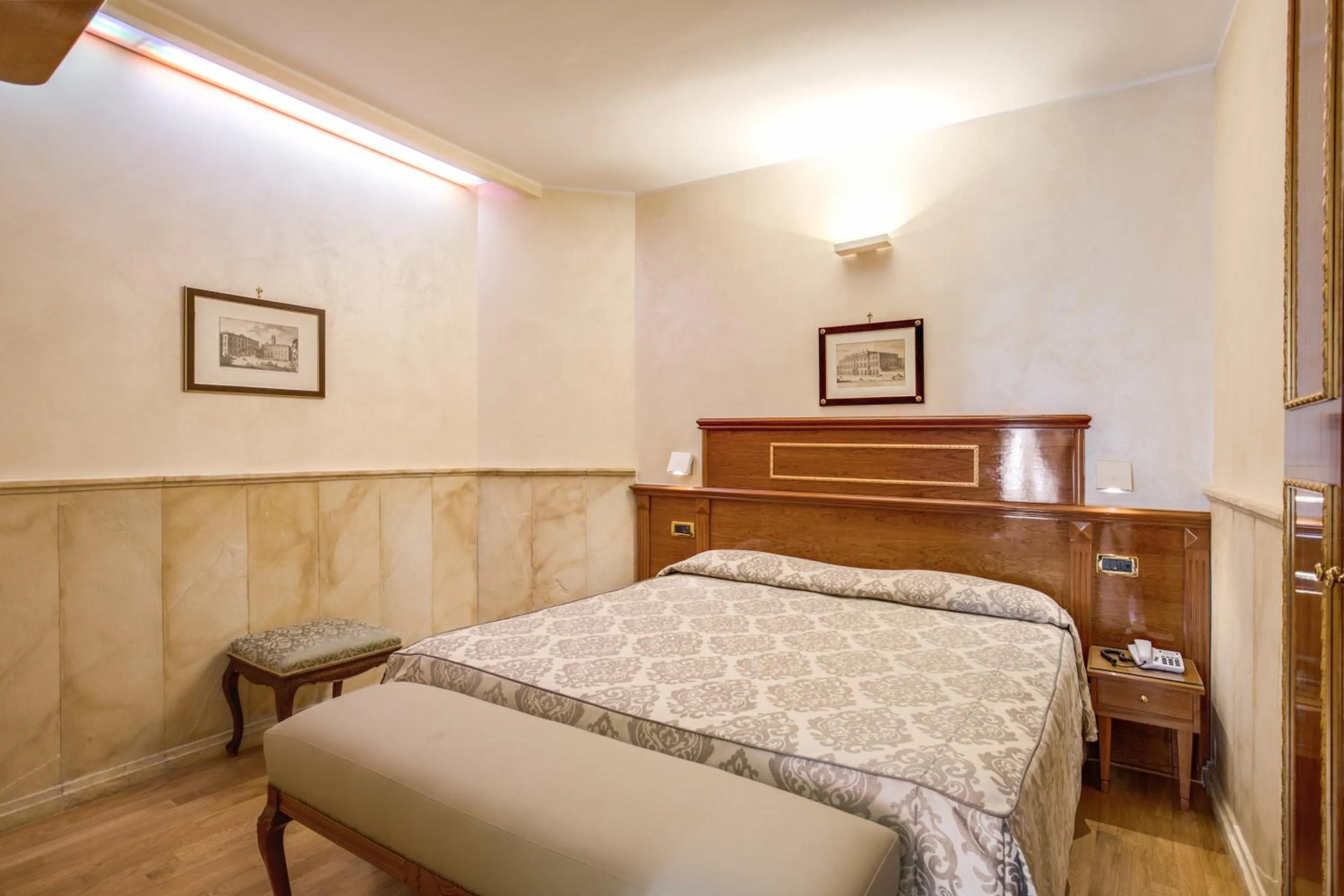 Bedroom in Pantheon Rooms