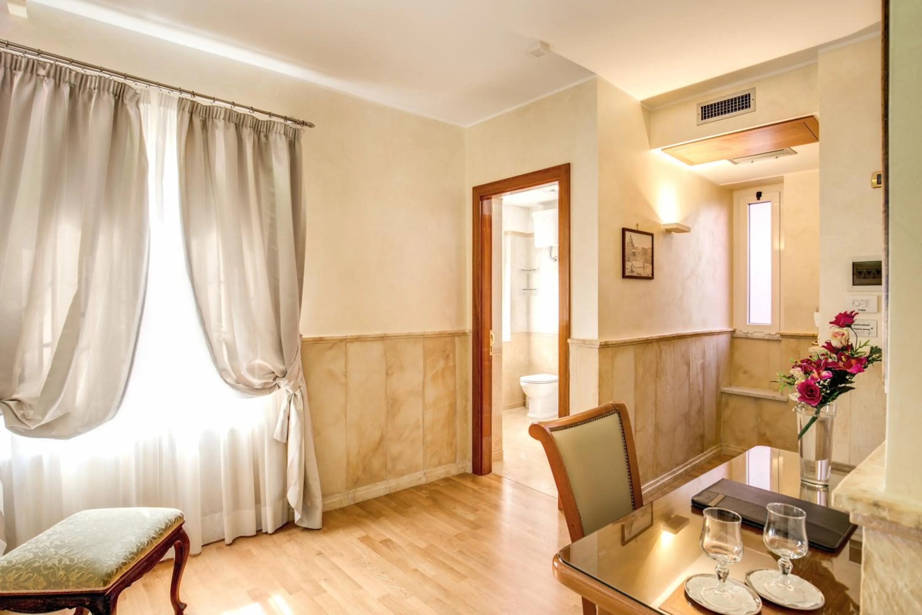 Bedroom in Pantheon Rooms