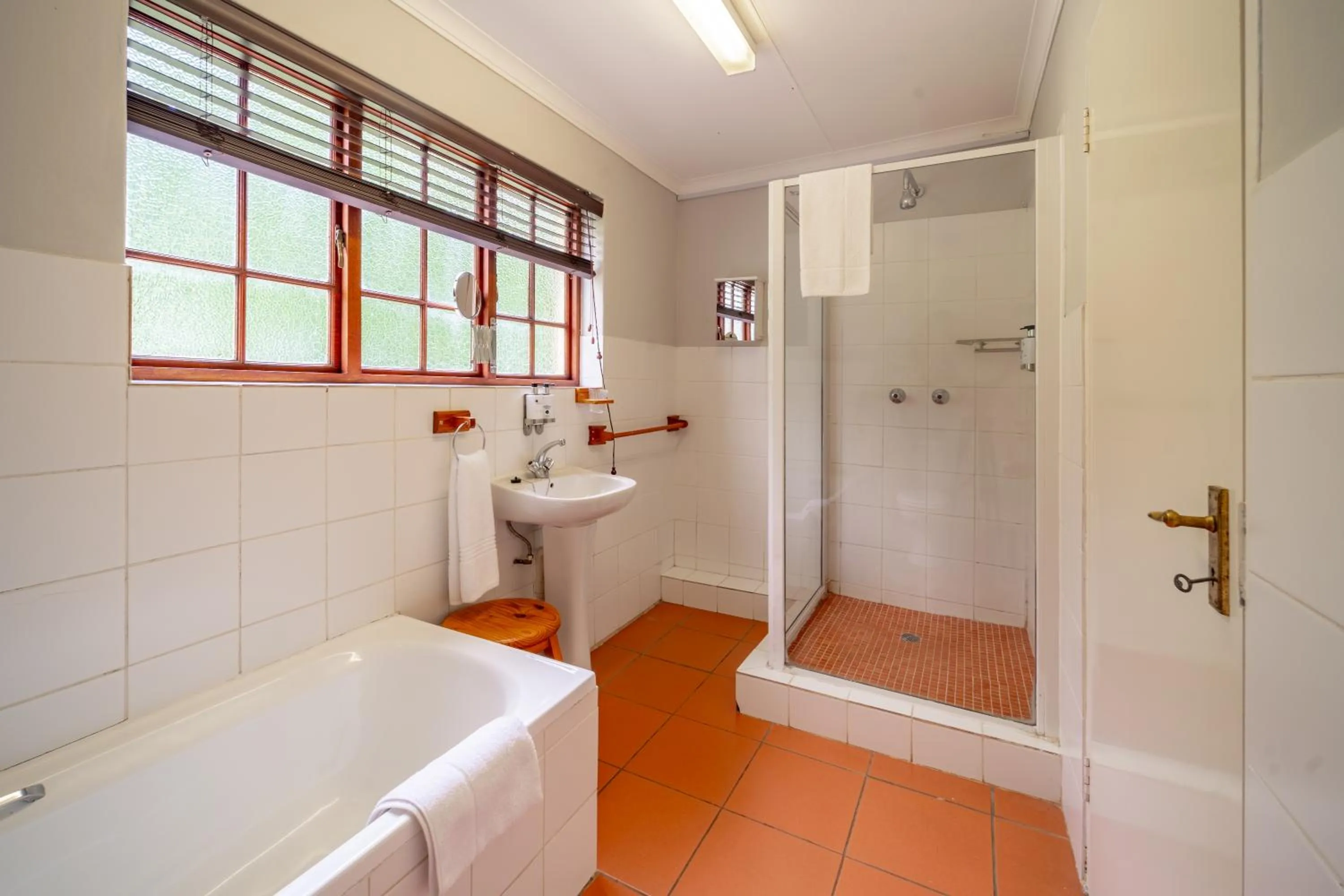 Bathroom in St Ives Lodge