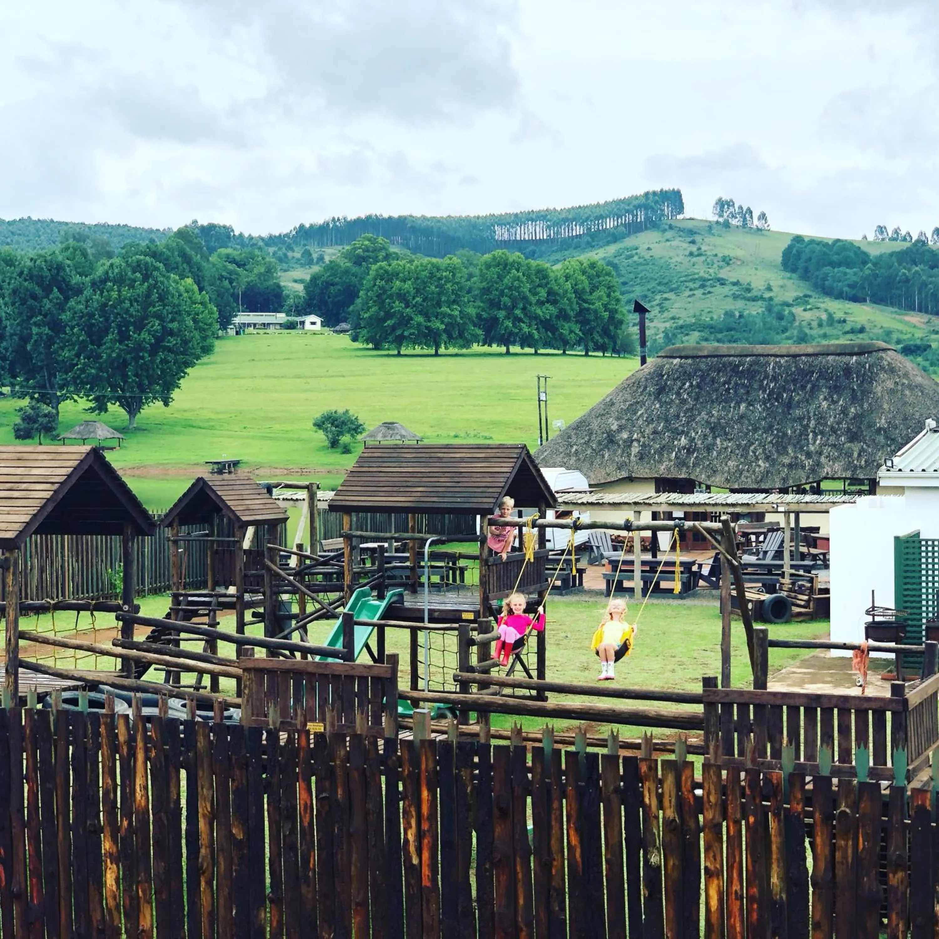 Restaurant/places to eat in St Ives Lodge