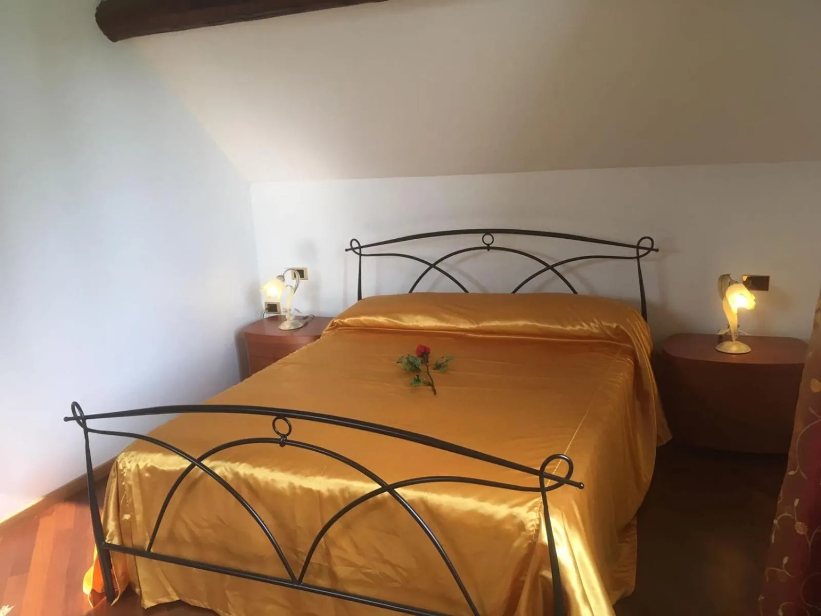 Superior Family Room with Private Internal Bathroom in Villa Puccini Bed & Breakfast