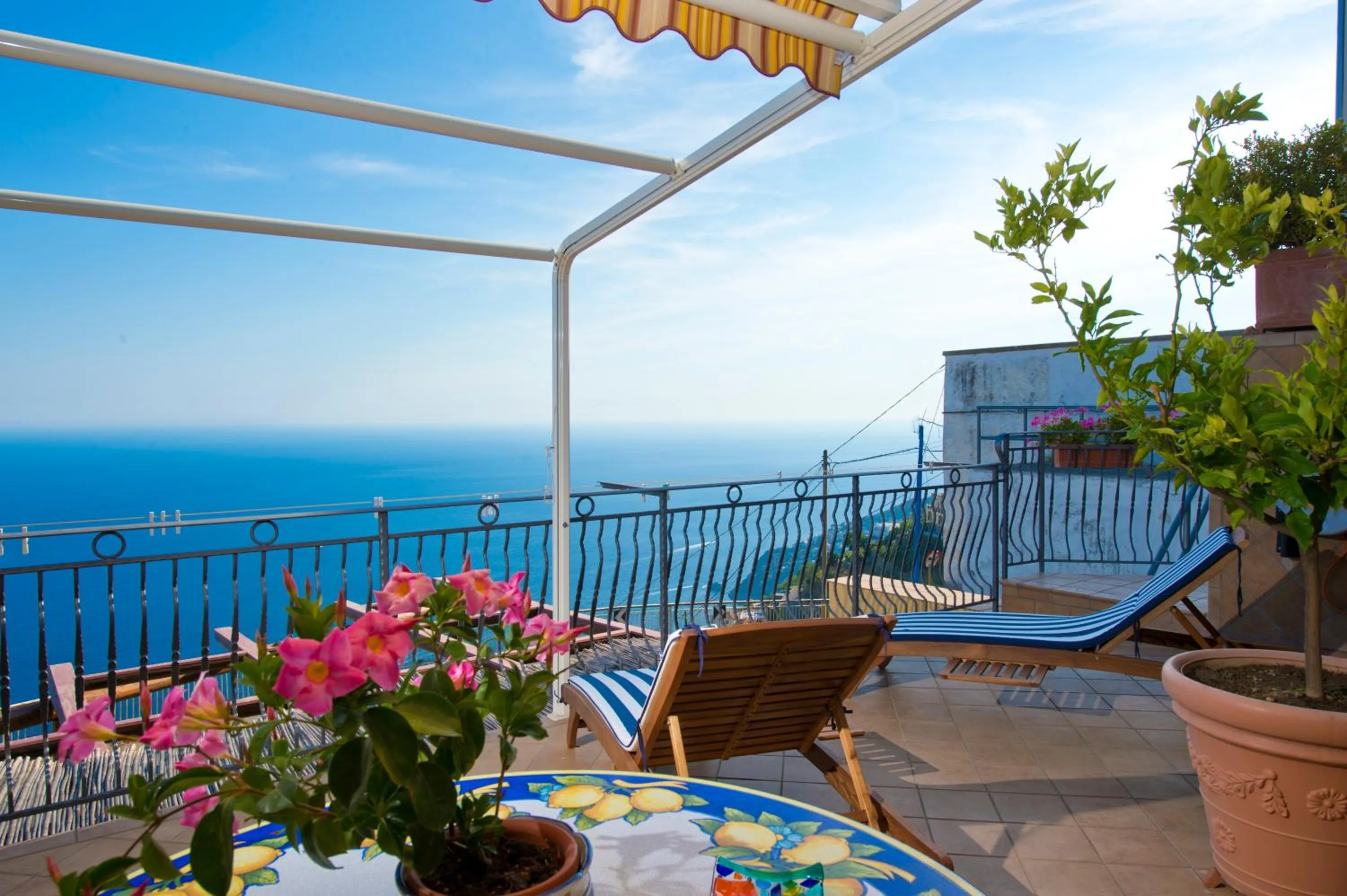 Balcony/Terrace in La Mela Blu