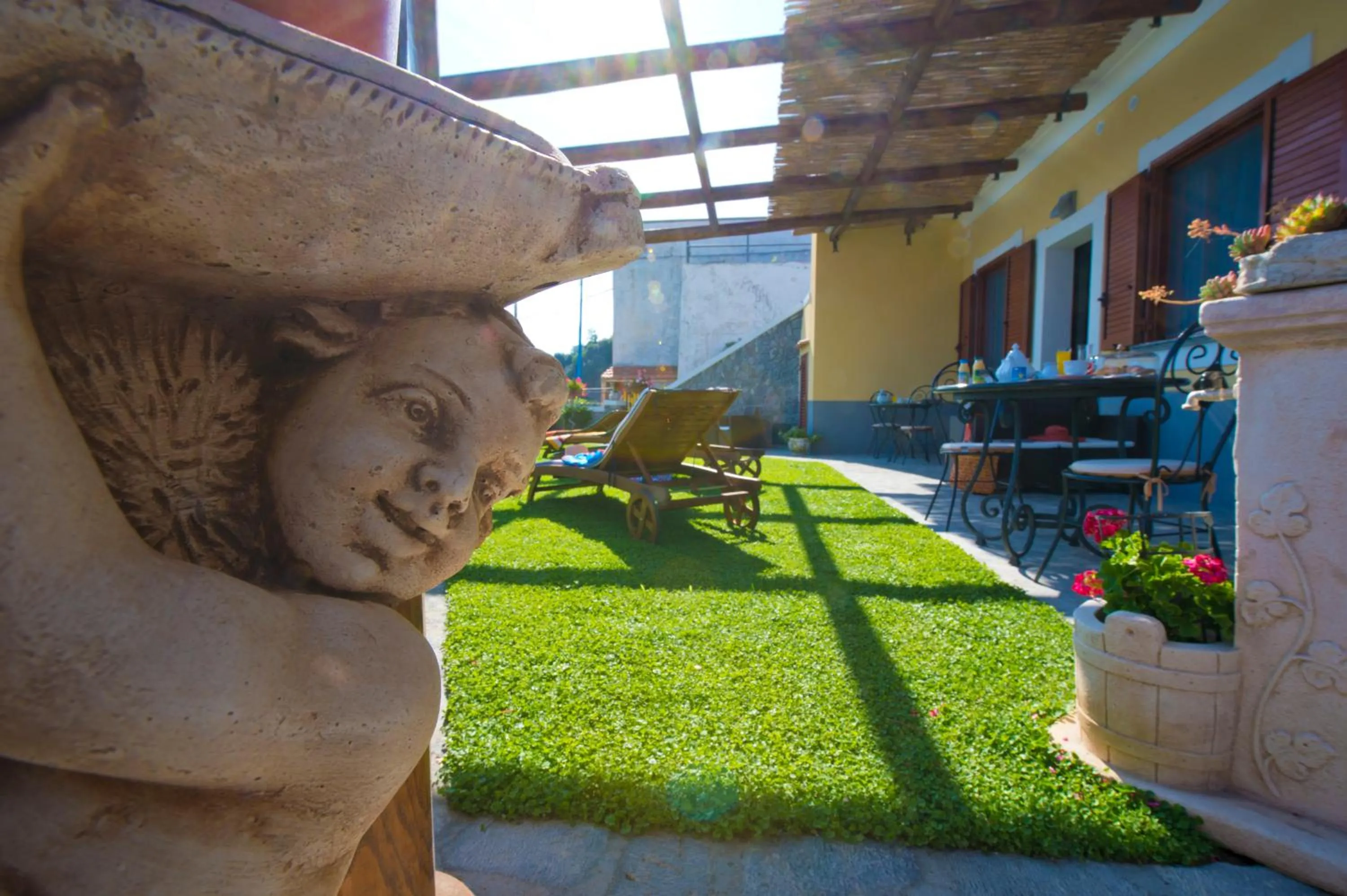 Garden in La Mela Blu