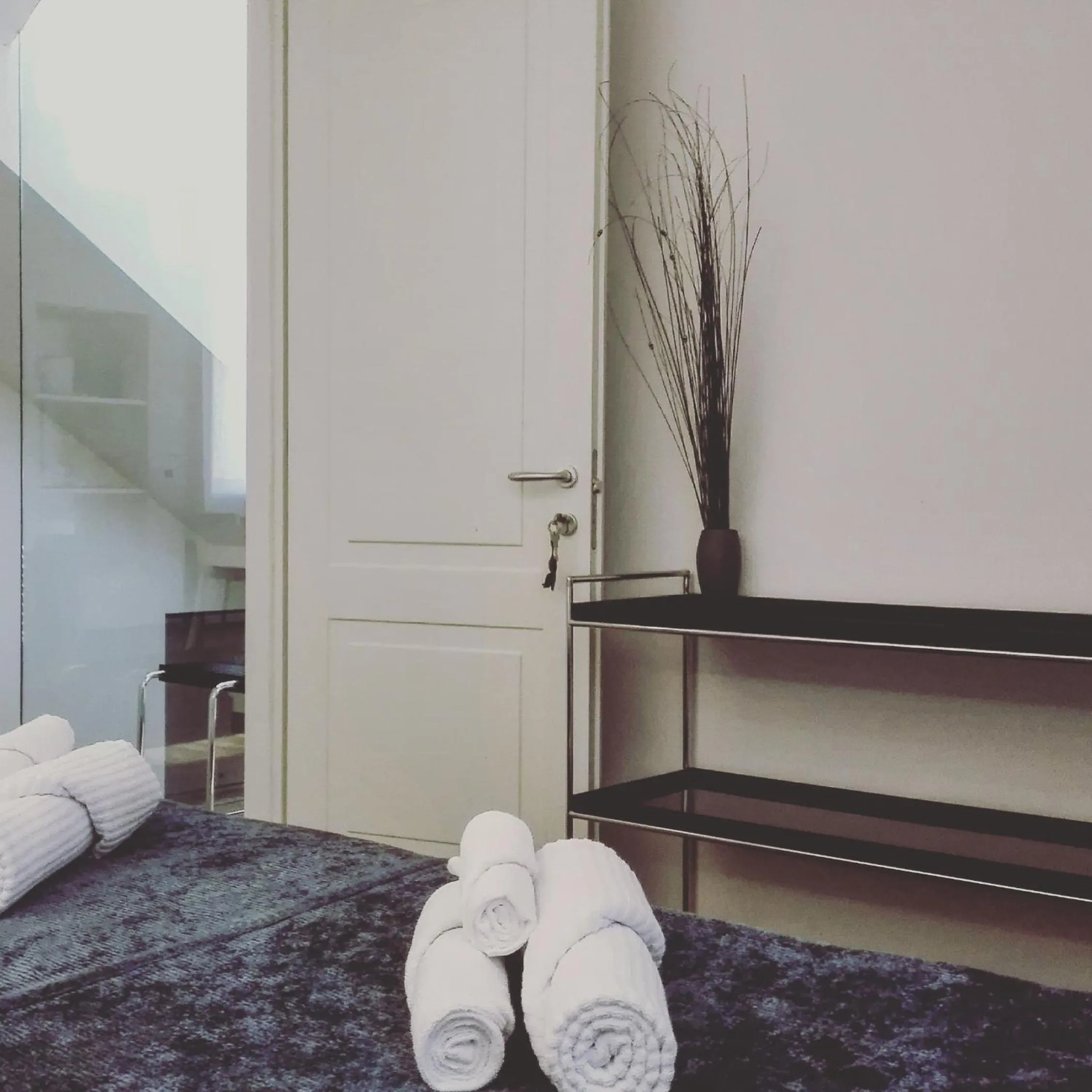 Photo of the whole room, Bed in Largo Fileni 7