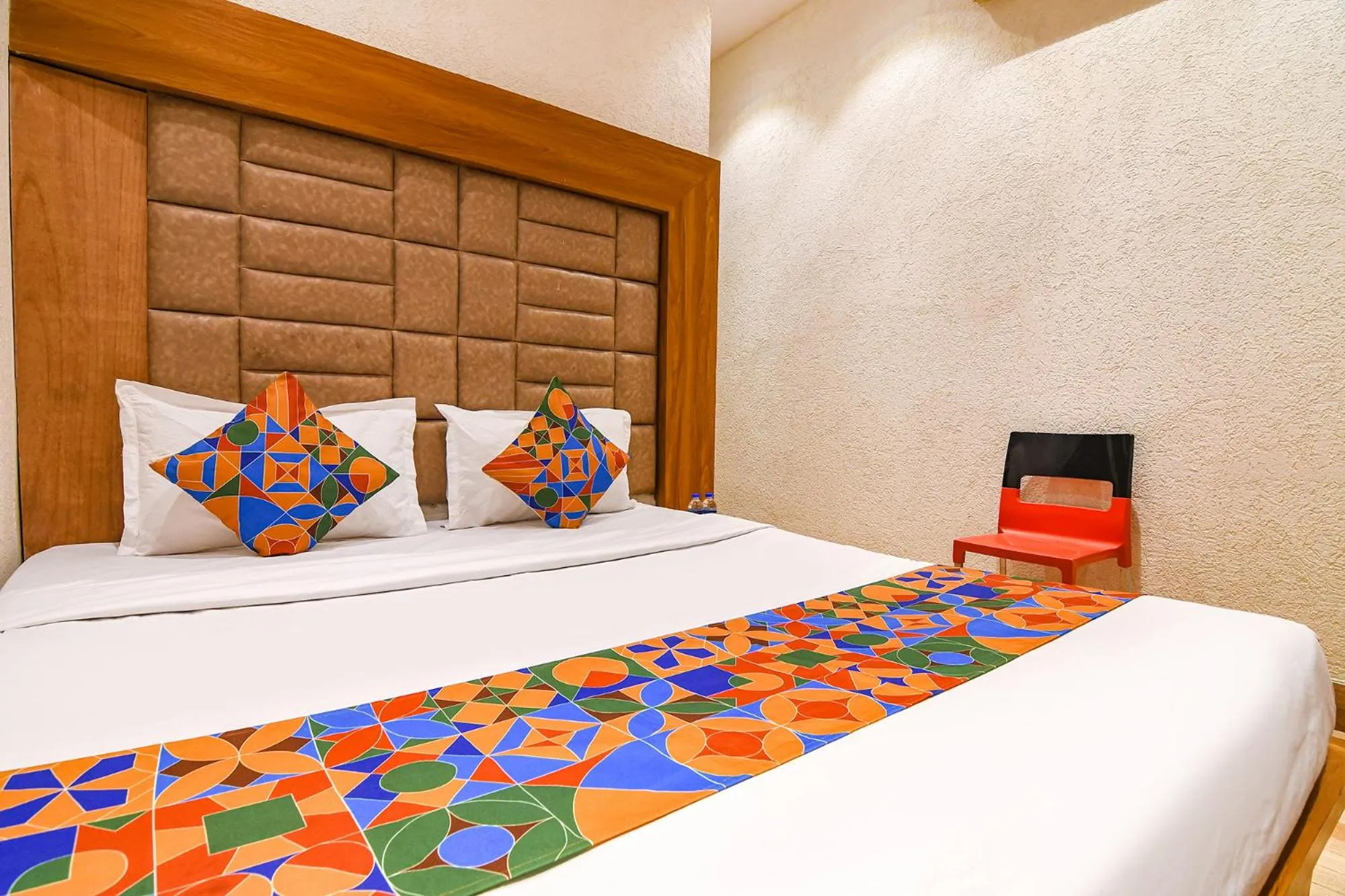 Bed in FabHotel Marina