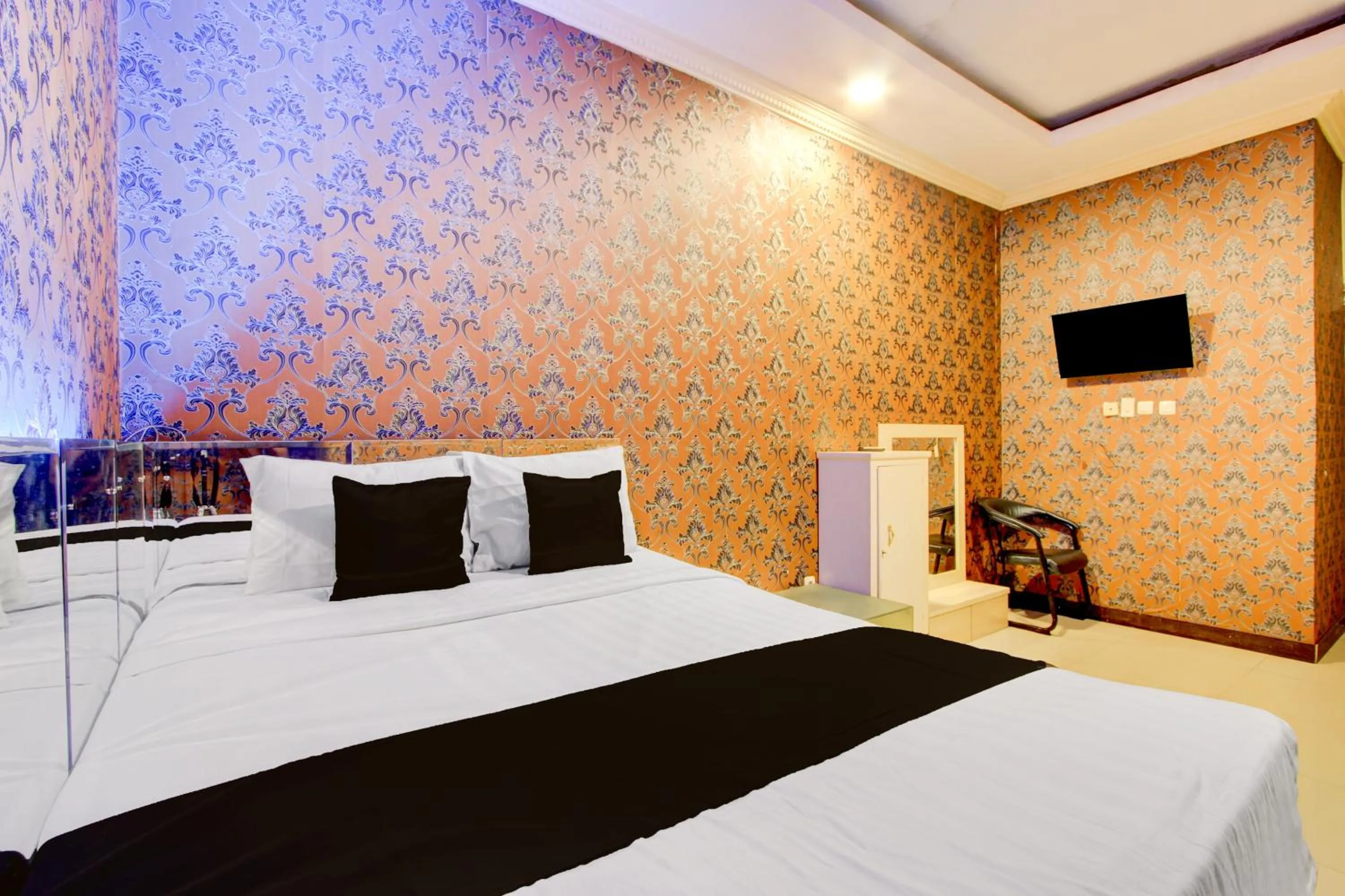 Bedroom, Bed in Collection O near Maguwoharjo Stadium formerly Graha Ngaso