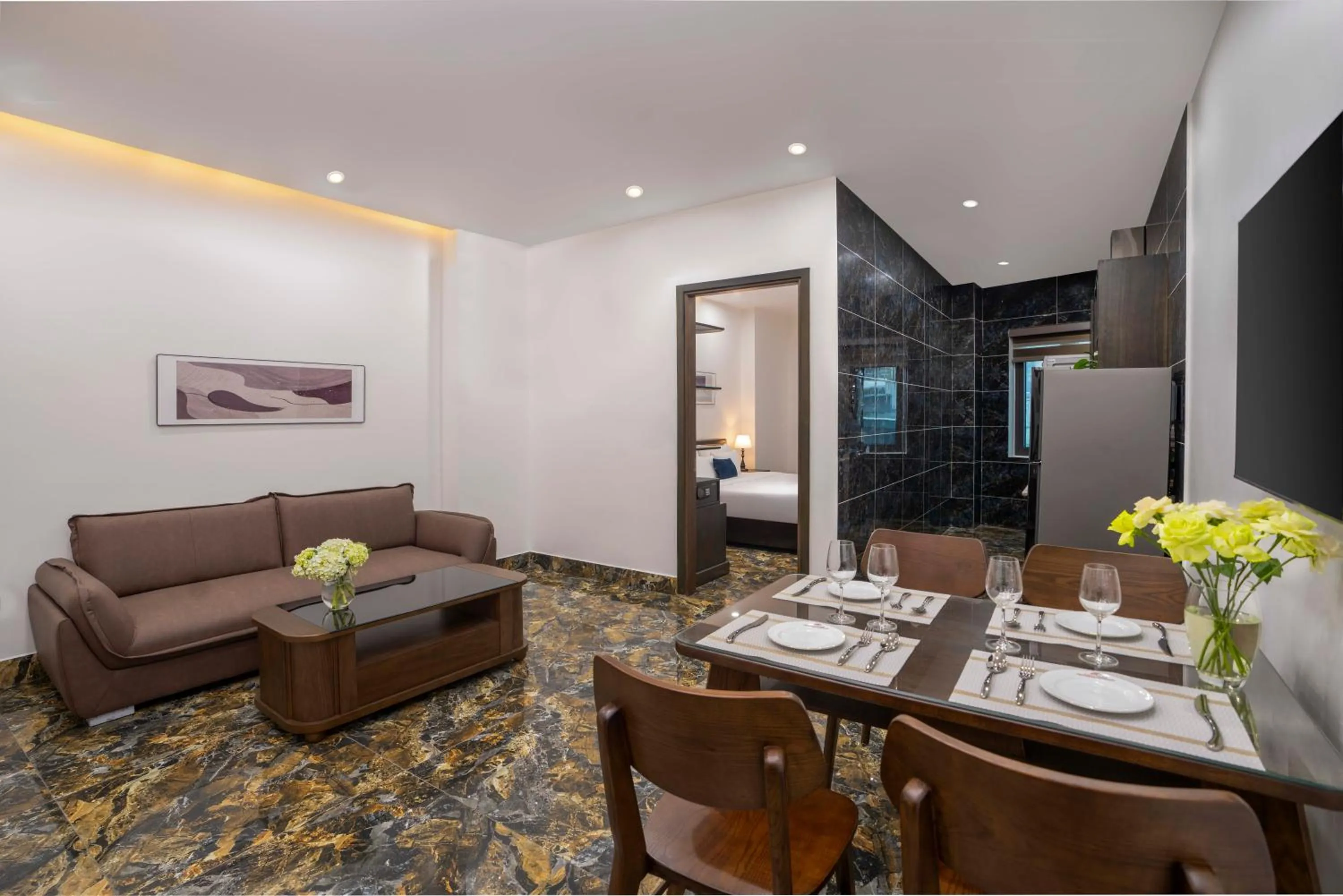 Dining area in Hai An Hotel Suites Ha Noi