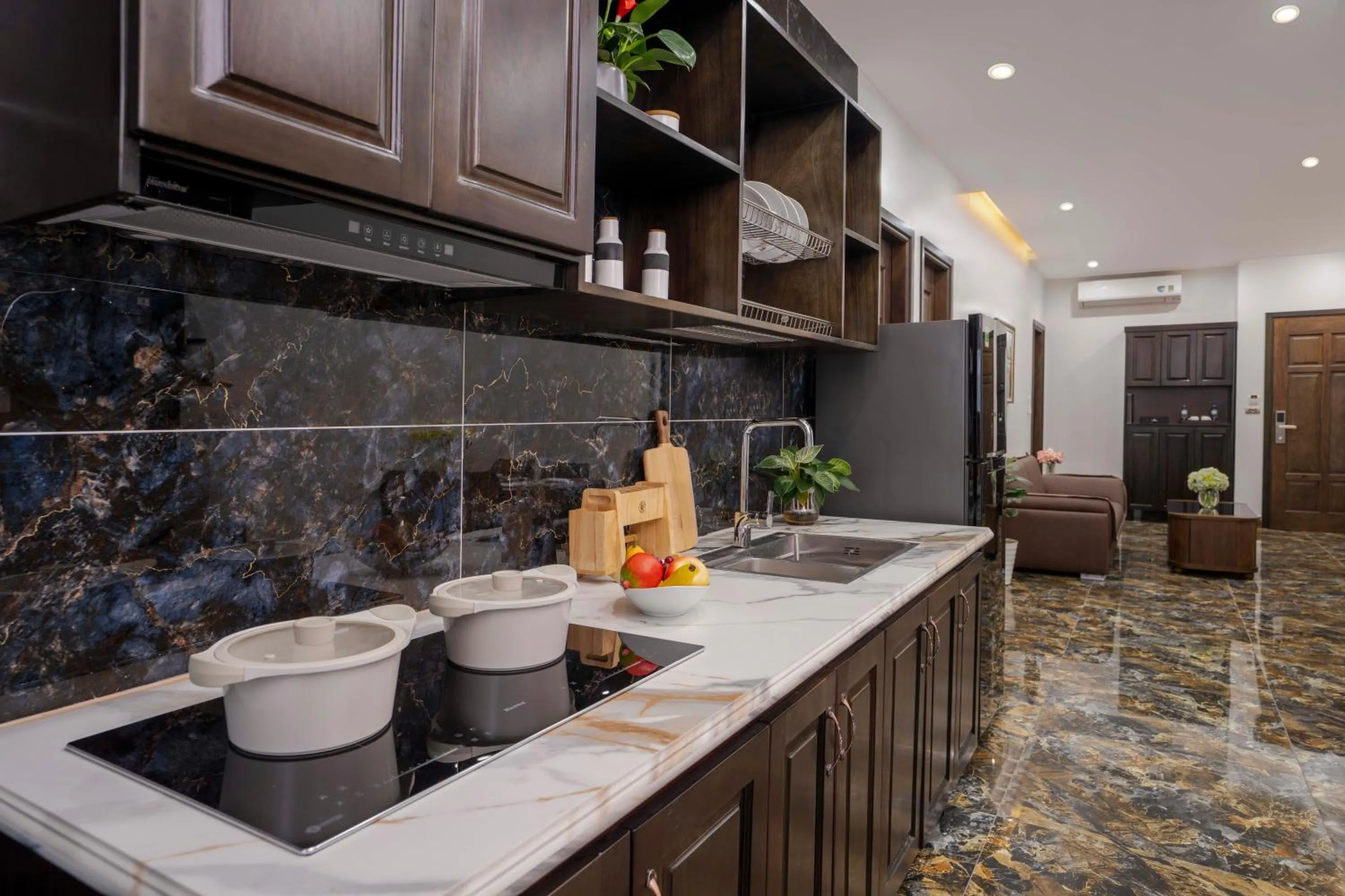 Kitchen or kitchenette in Hai An Hotel Suites Ha Noi