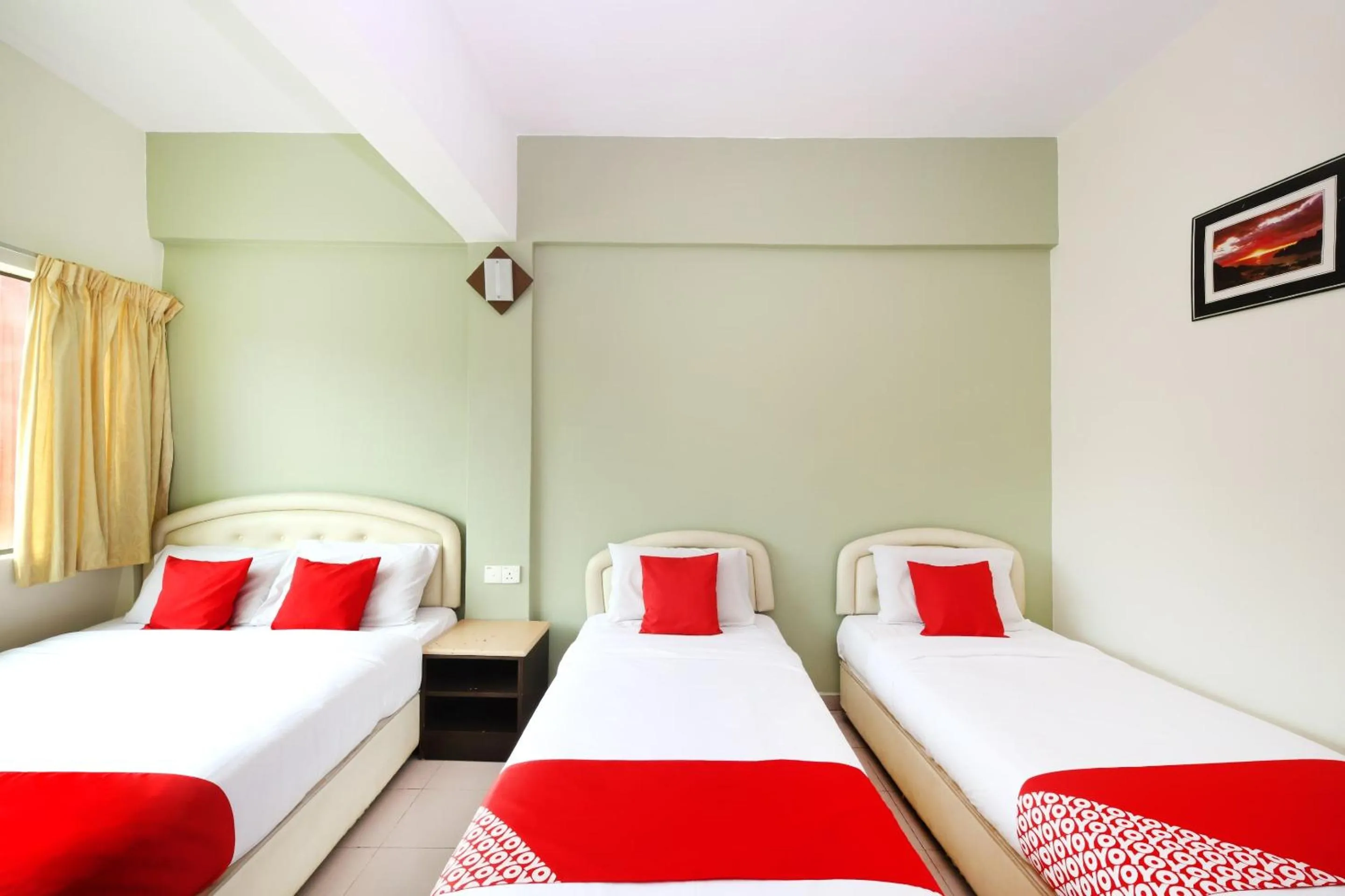 Family Suite in Hotel O Bahau Near Taisho Mountain Formerly Sri Mutiara Bahau