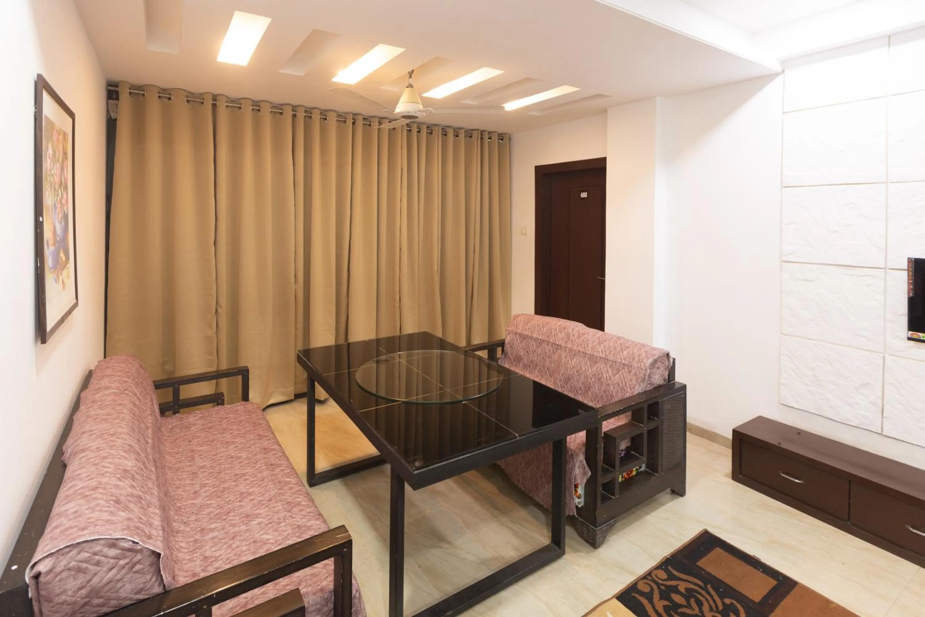 Seating area in Treebo Shembekars Inn