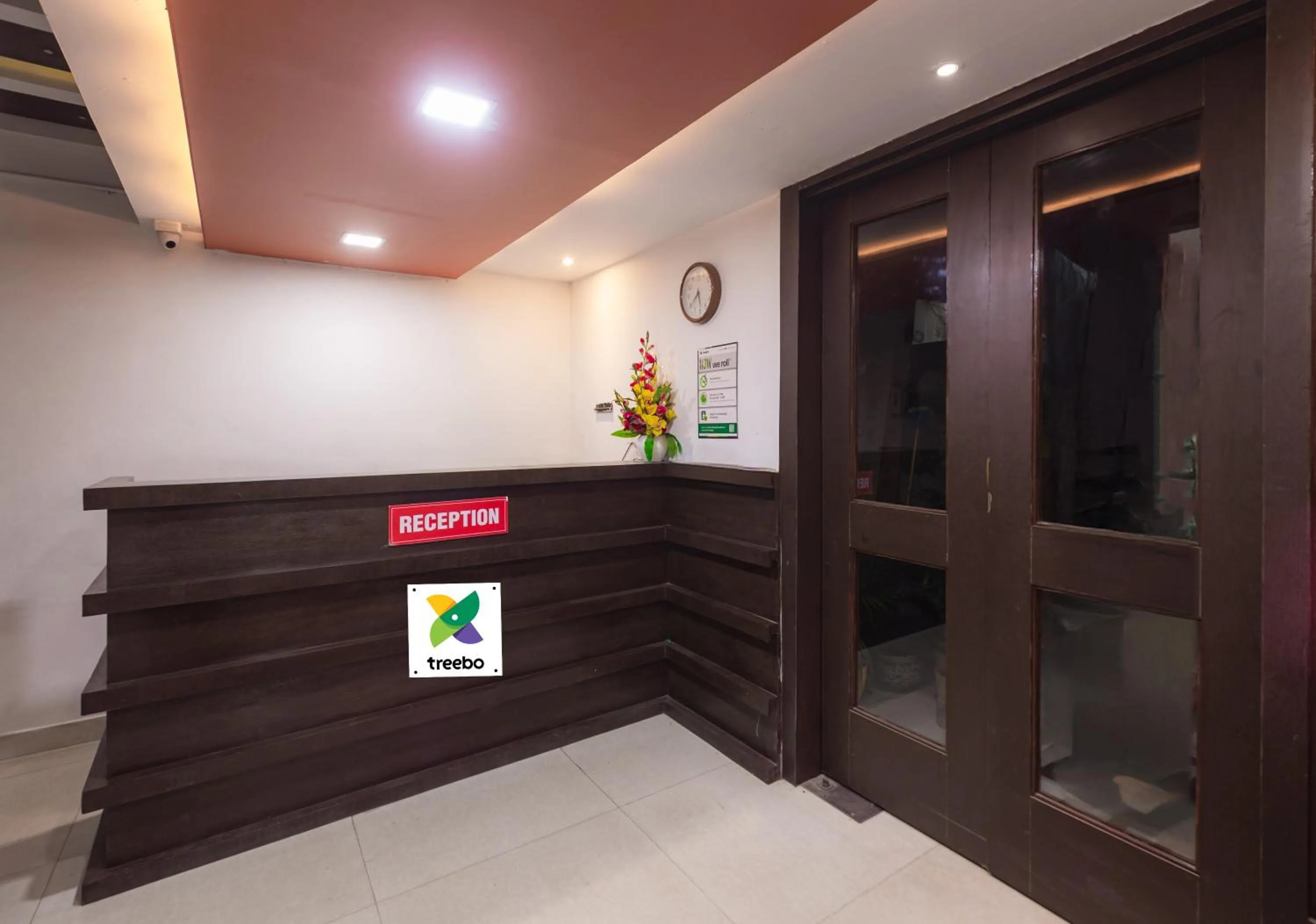 Lobby or reception in Treebo Shembekars Inn