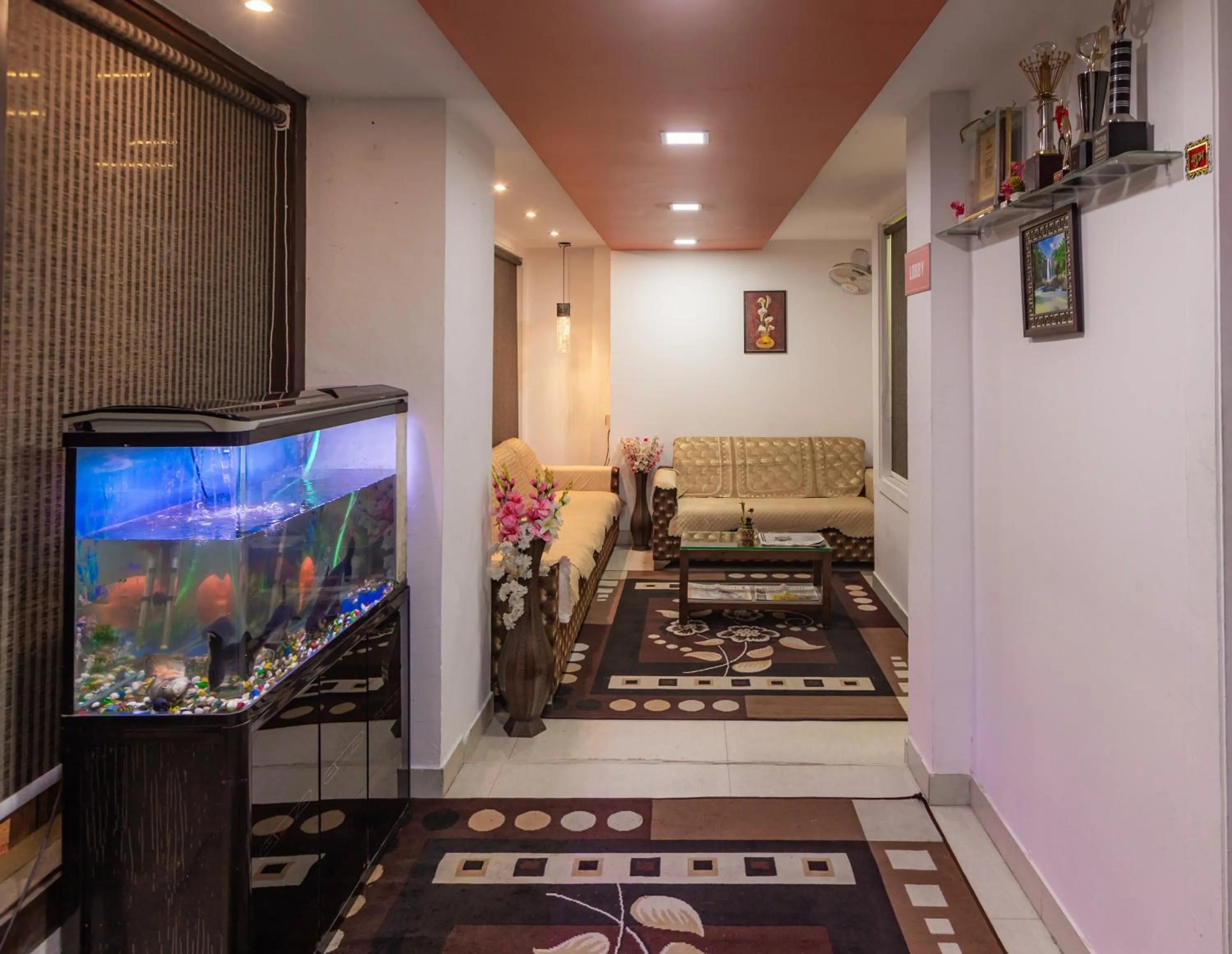 Seating area in Treebo Shembekars Inn