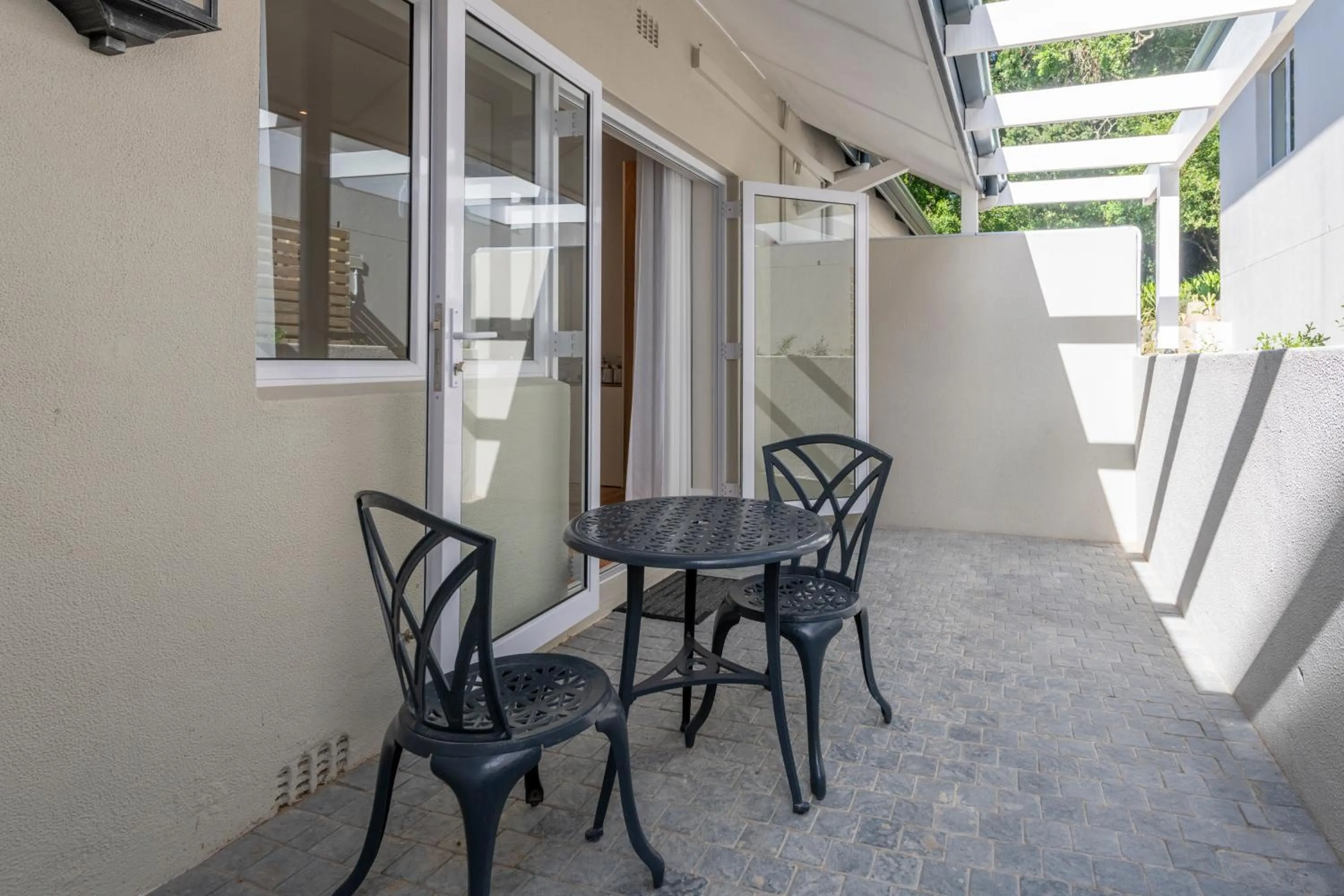 Hide-Away Guest House