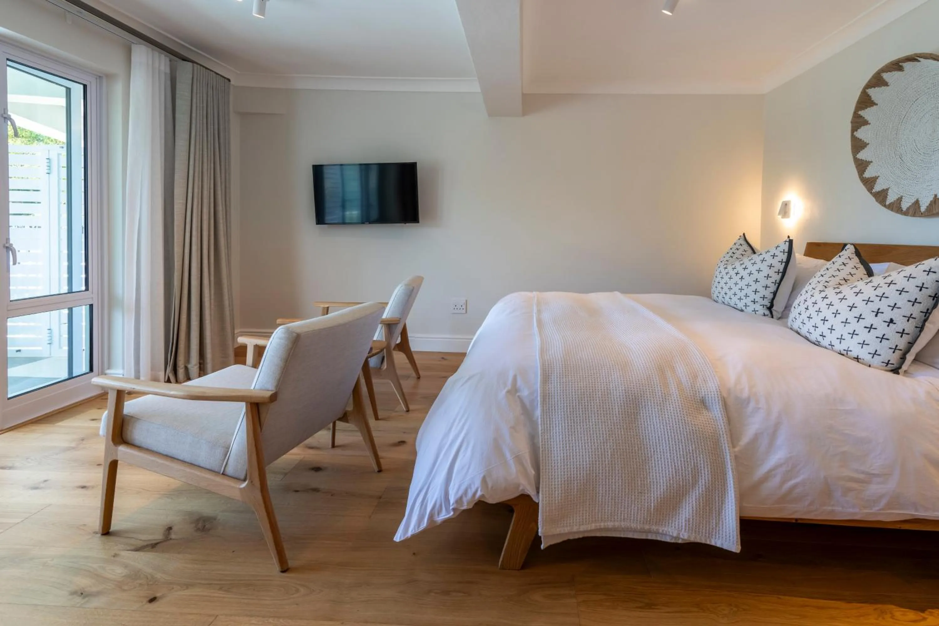 Bed in Hide-Away Guest House