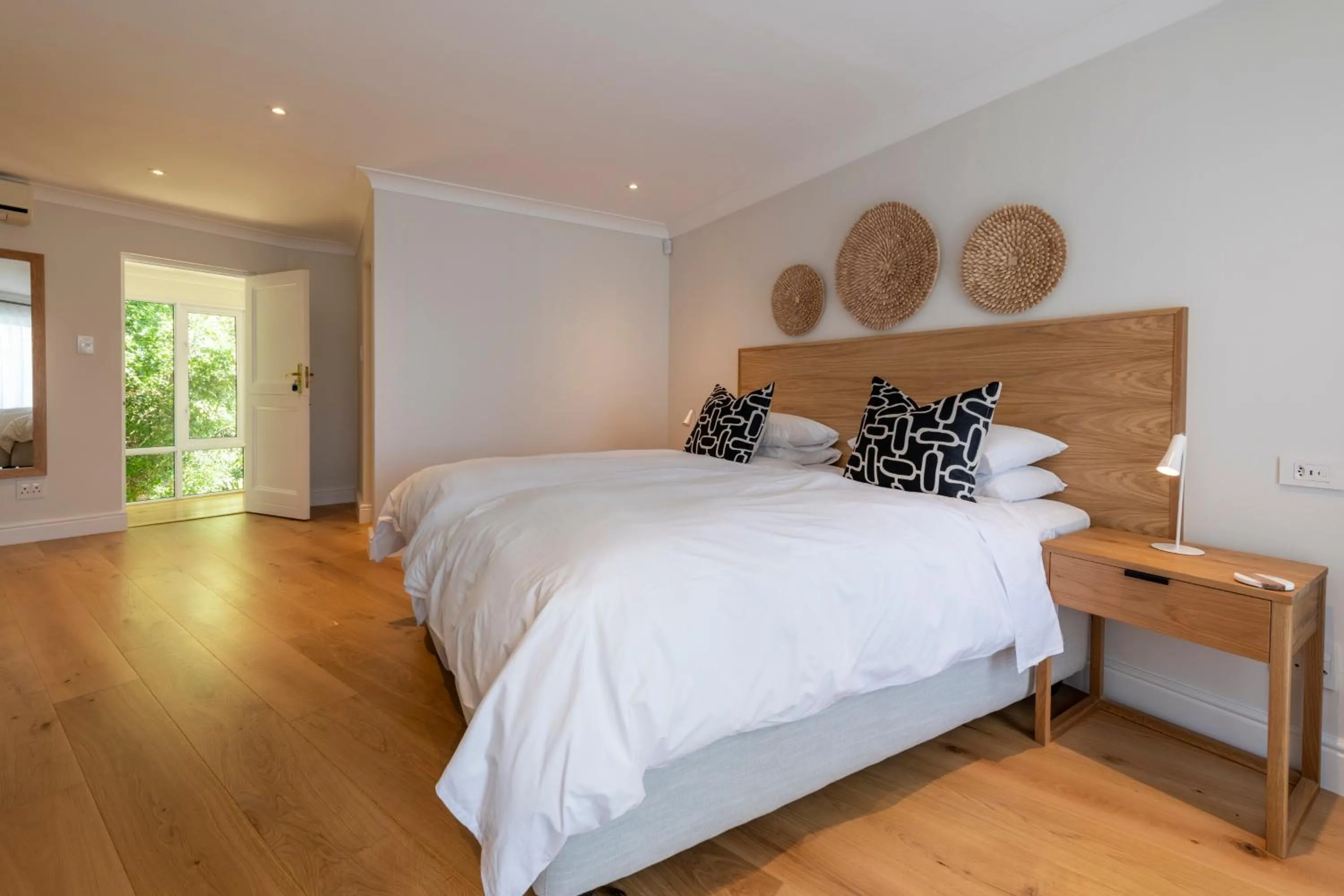 Bed in Hide-Away Guest House