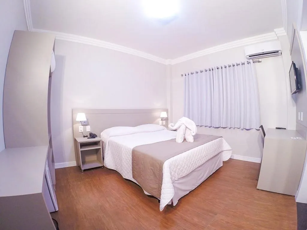 Bed in Seville Park Hotel