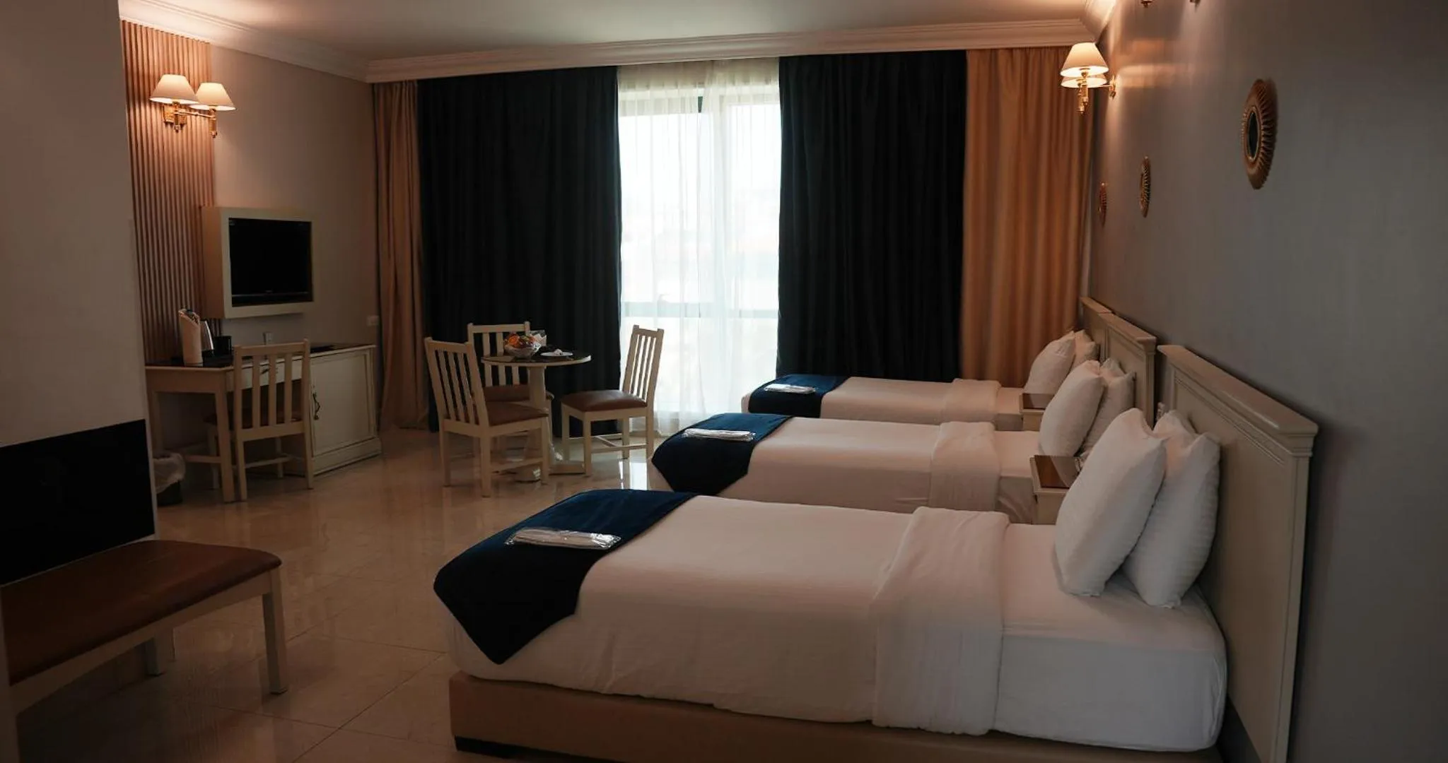 Communal lounge/ TV room, Bed in Amman West Luxury Hotel By Azar