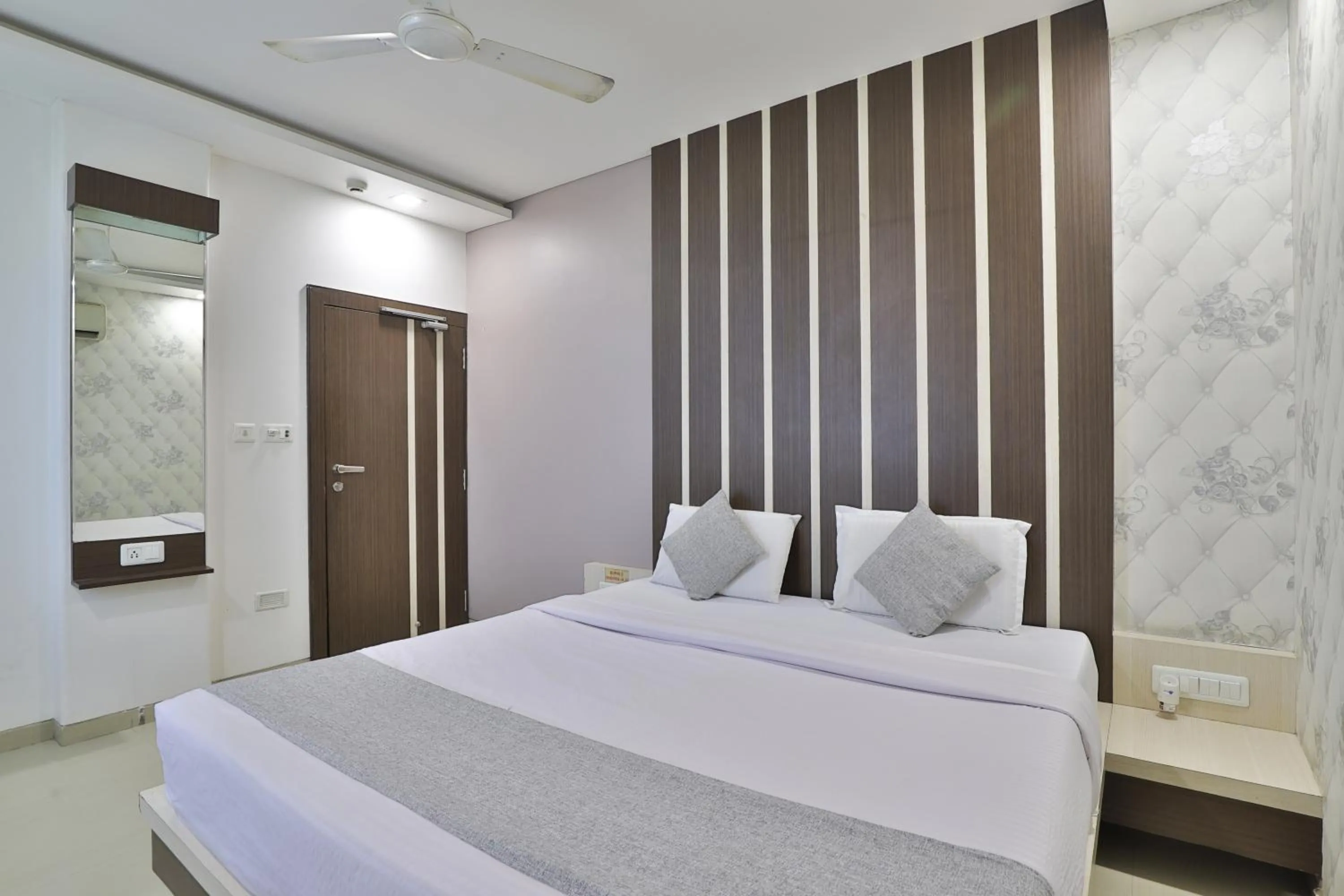 Bed in Hotel Planet