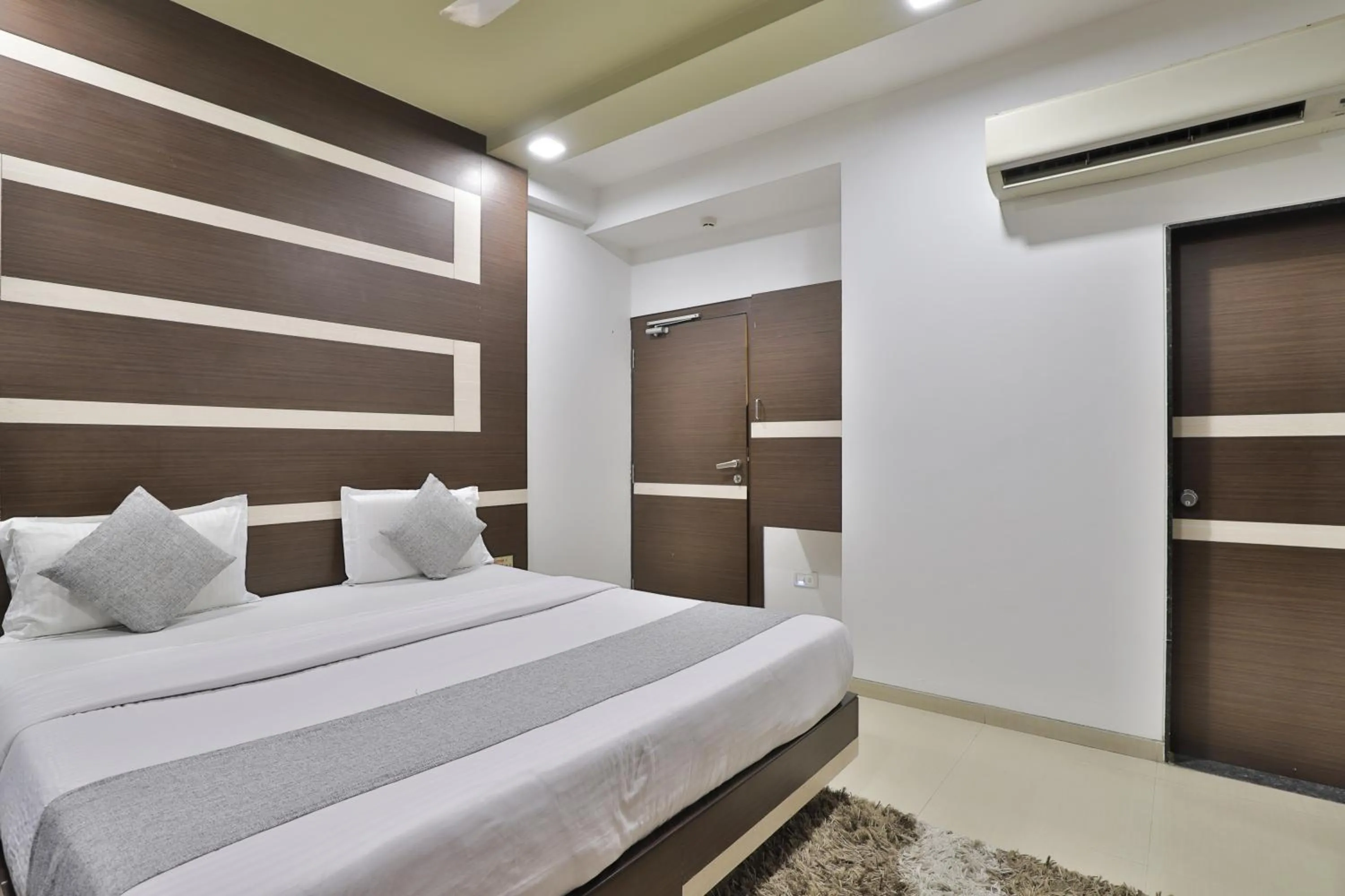 Bed in Hotel Planet