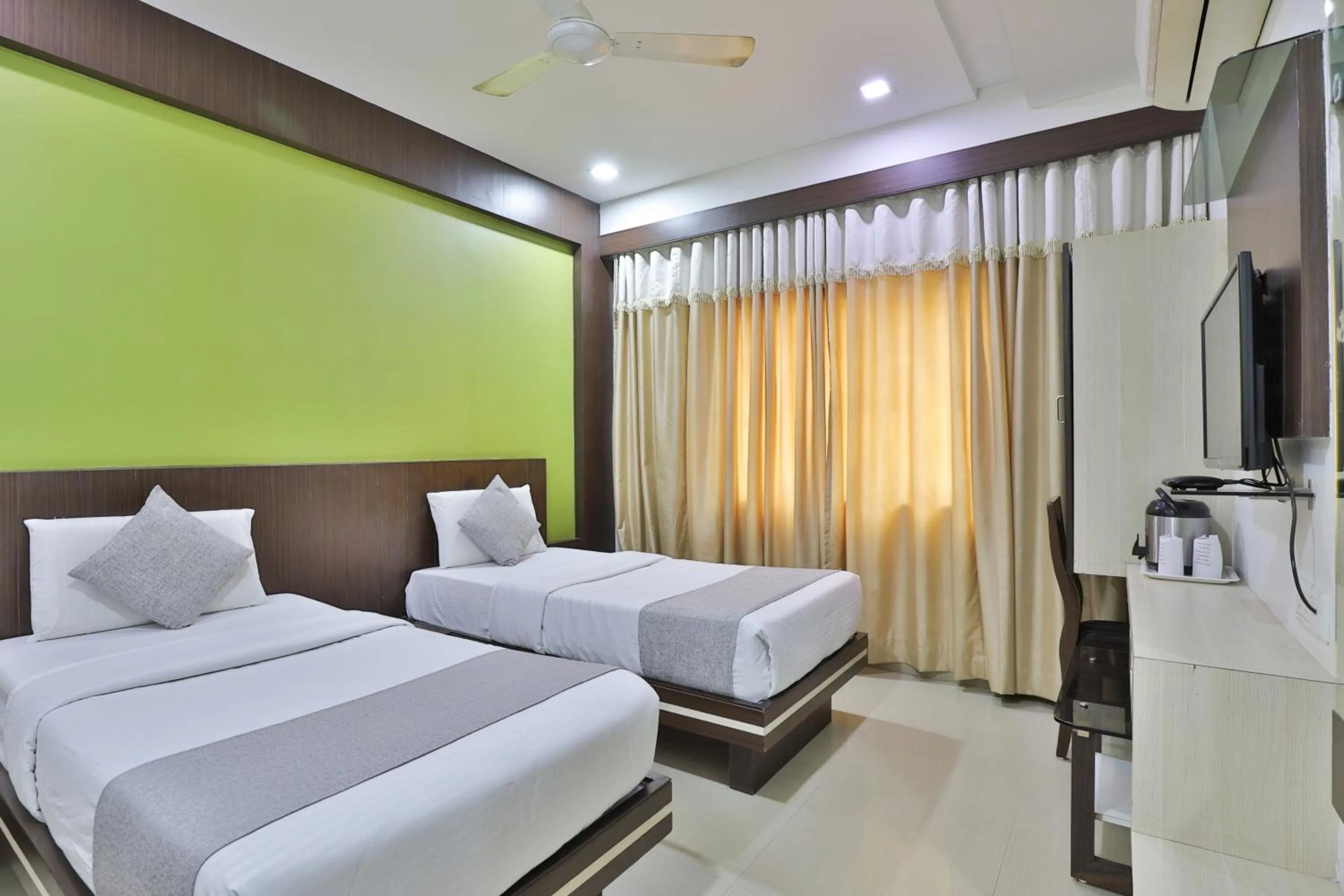 Bed in Hotel Planet