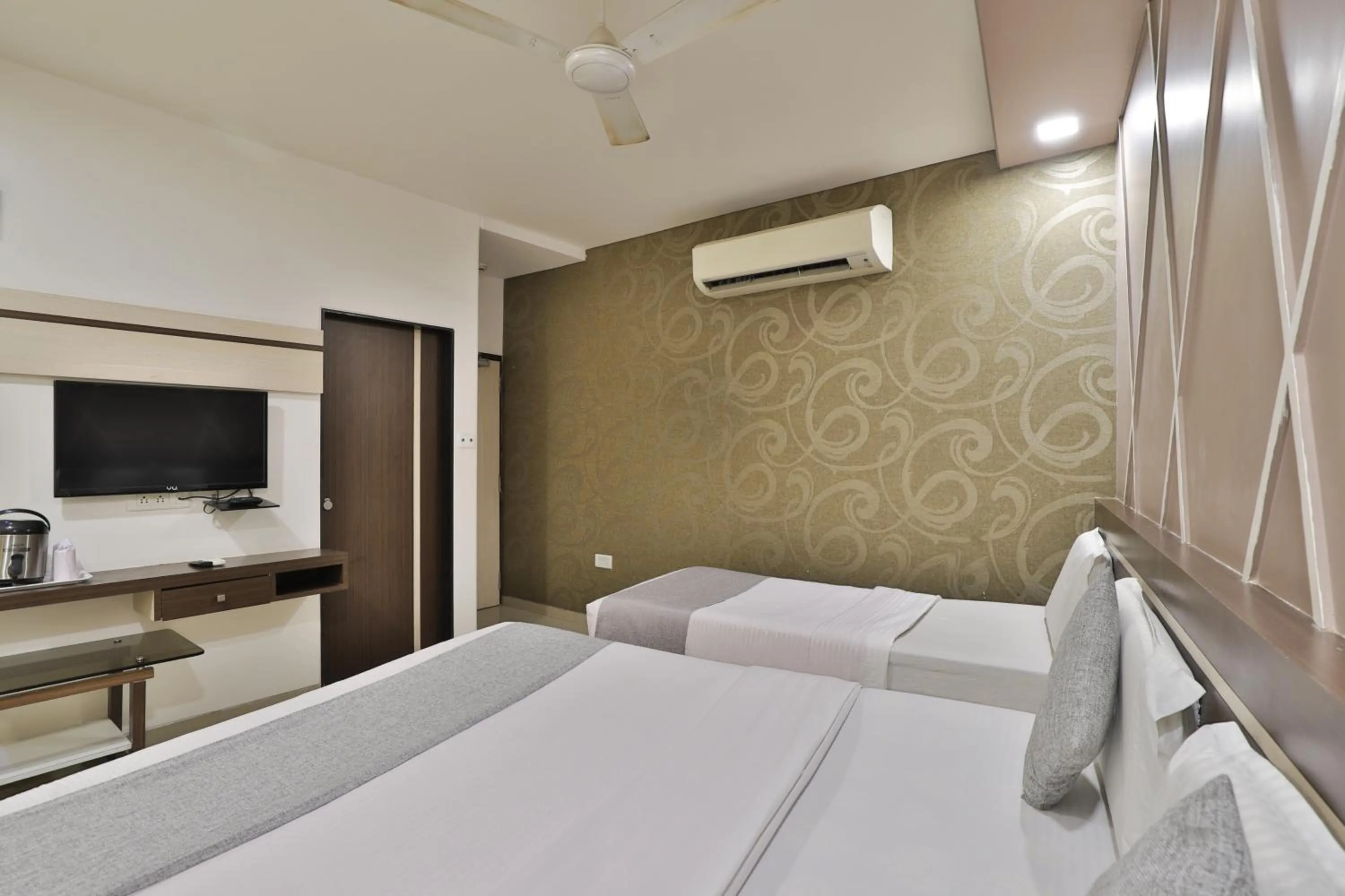 Bed in Hotel Planet