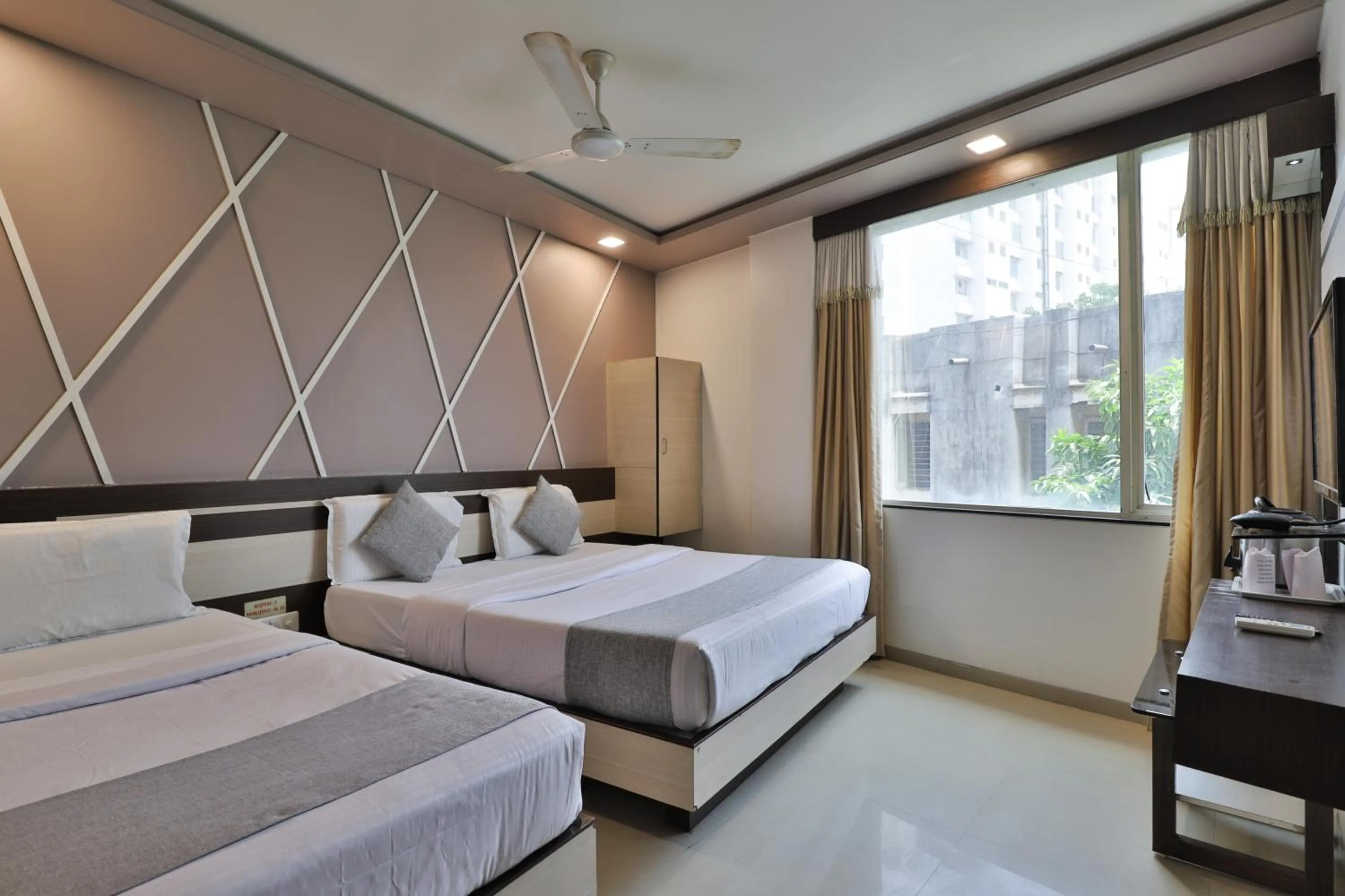 Bed in Hotel Planet