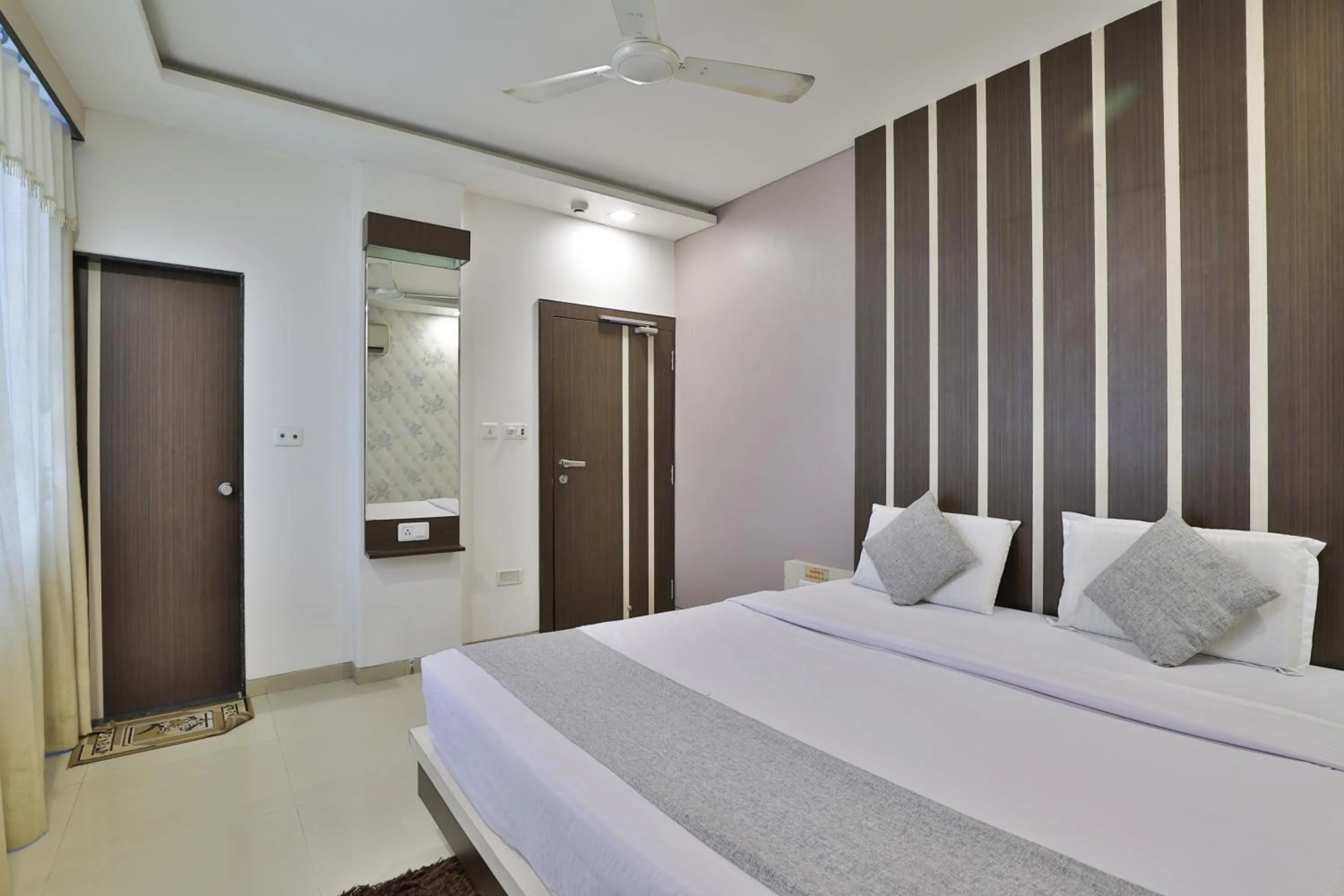 Bed in Hotel Planet