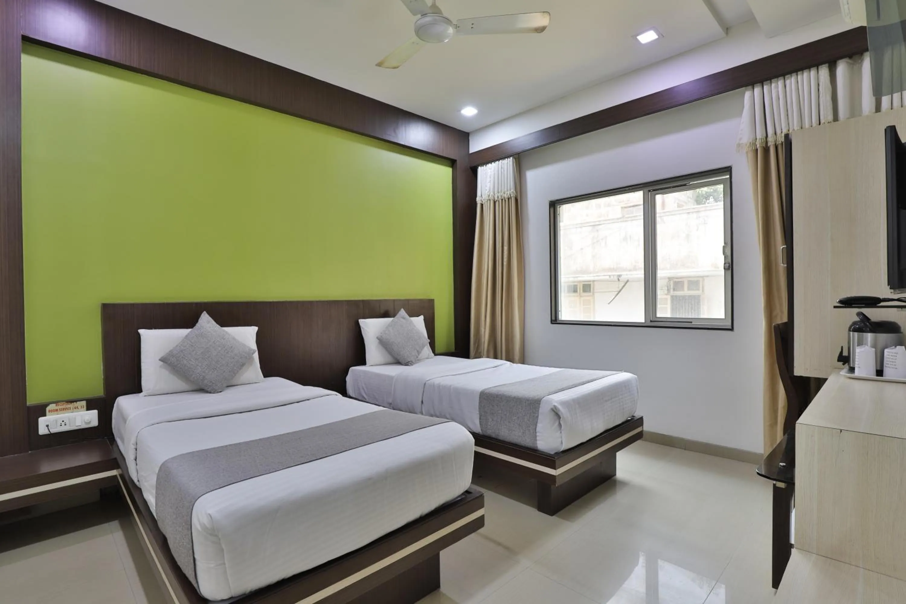 Bed in Hotel Planet
