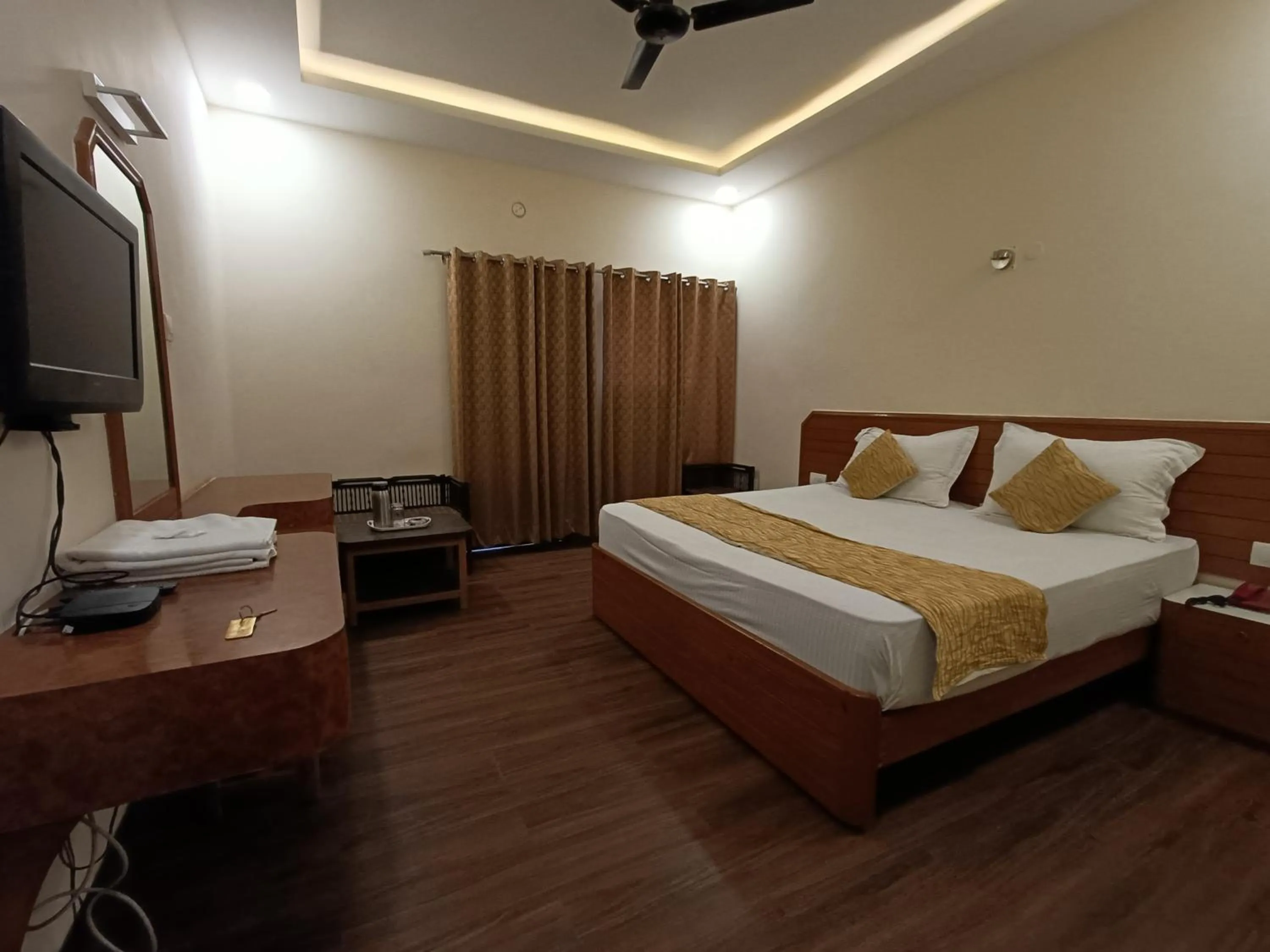 Bedroom, Bed in Hotel Padmini International- Sigra