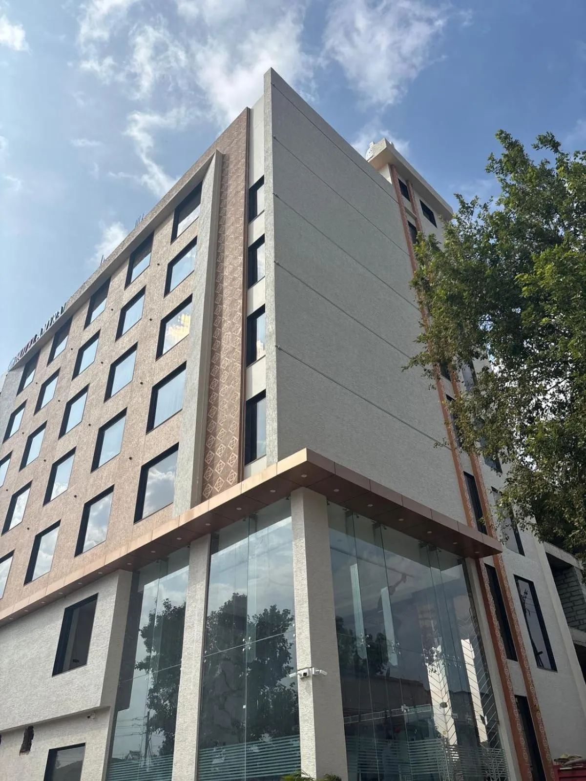Hotel Amyra
