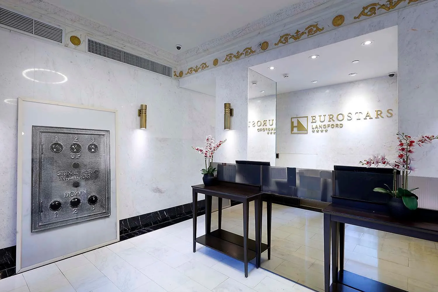 Lobby or reception in Eurostars Langford