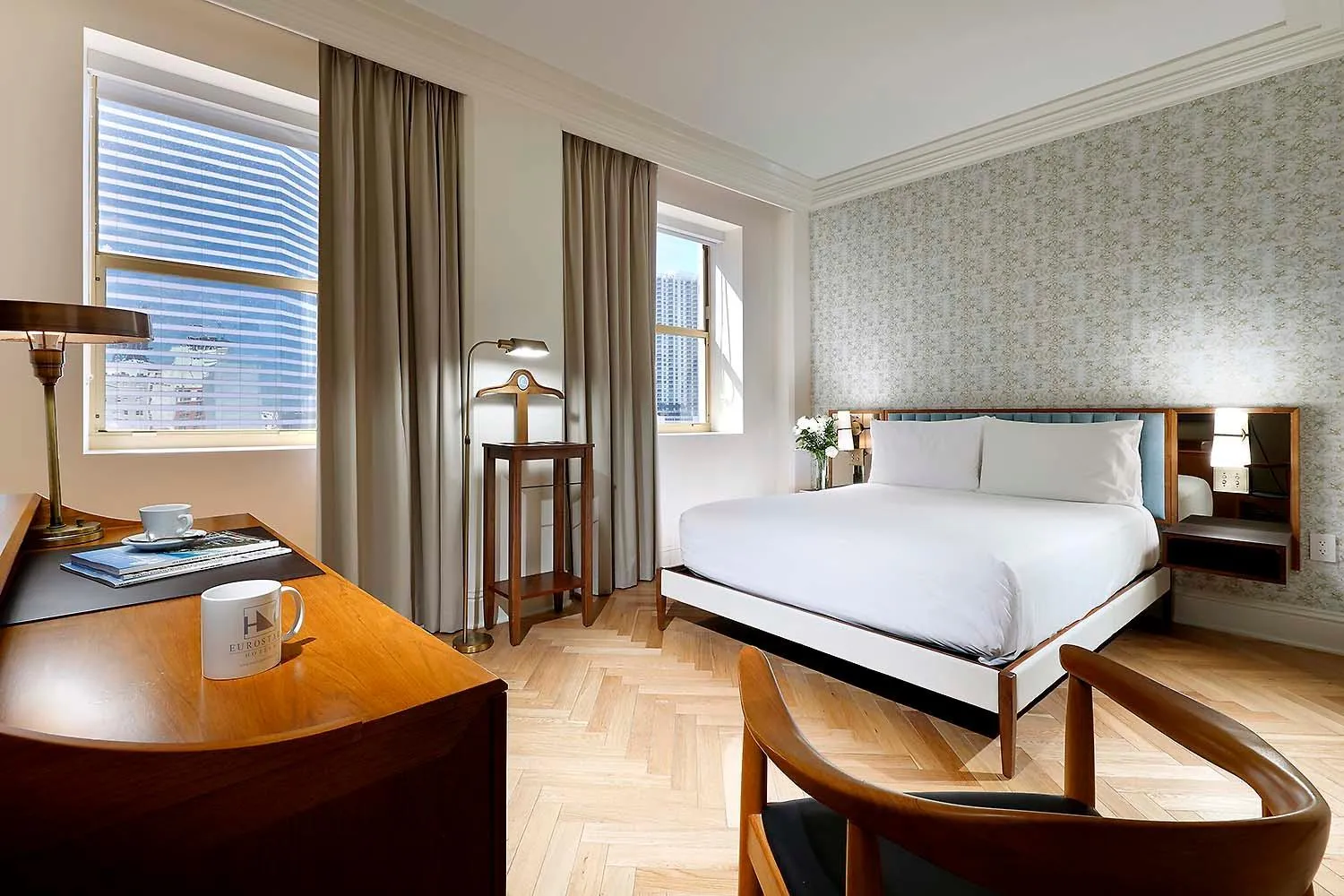 Bed in Eurostars Langford