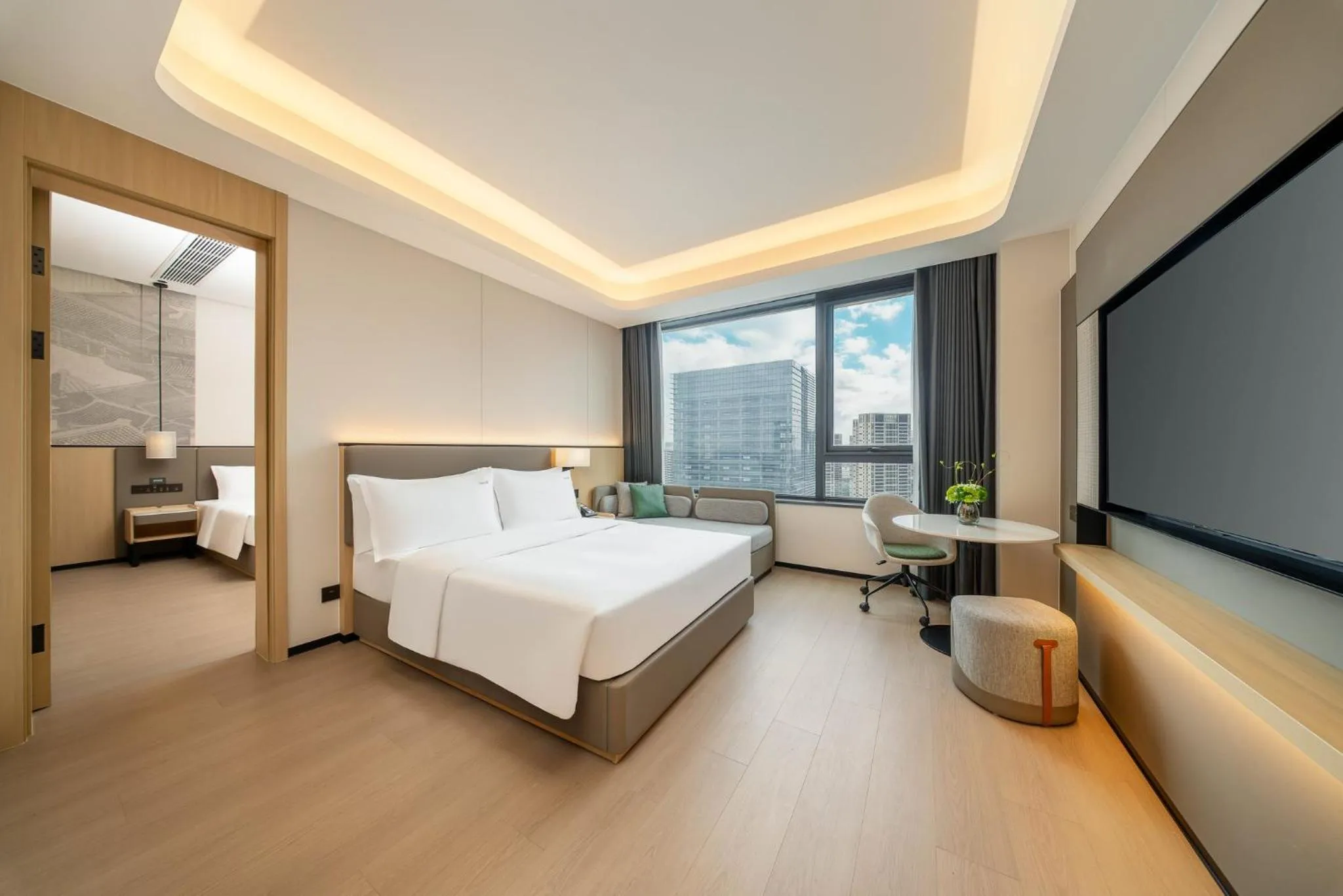 Photo of the whole room, Bed in Holiday Inn Suzhou North by IHG
