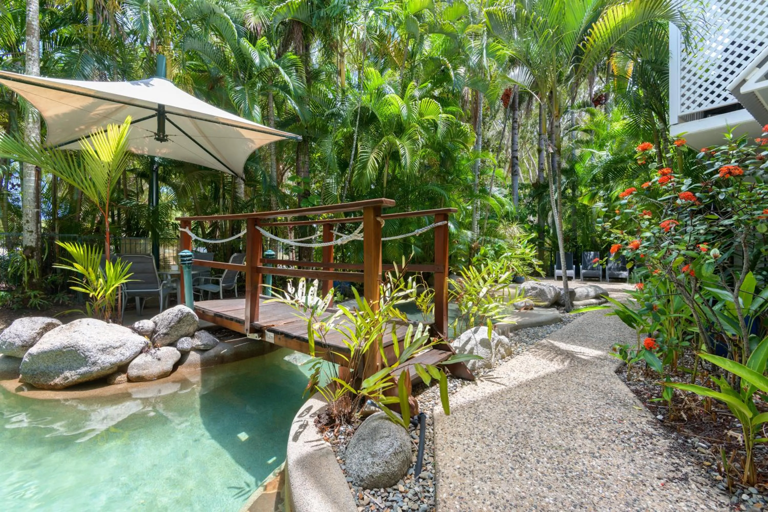 Swimming pool in Coral Apartments Port Douglas